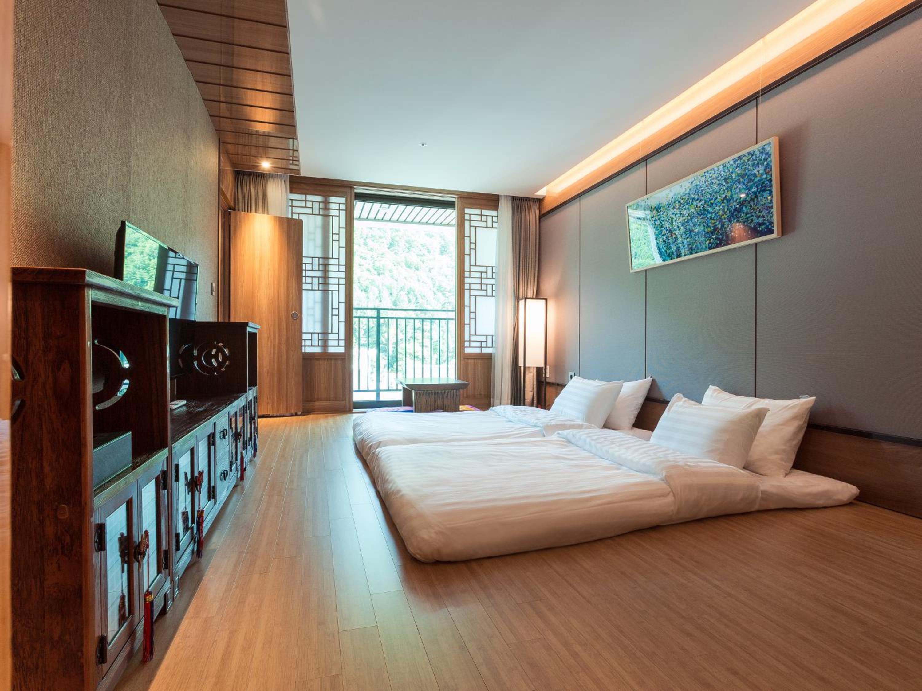 Korean-Style Deluxe Ondol Room - Photo 4