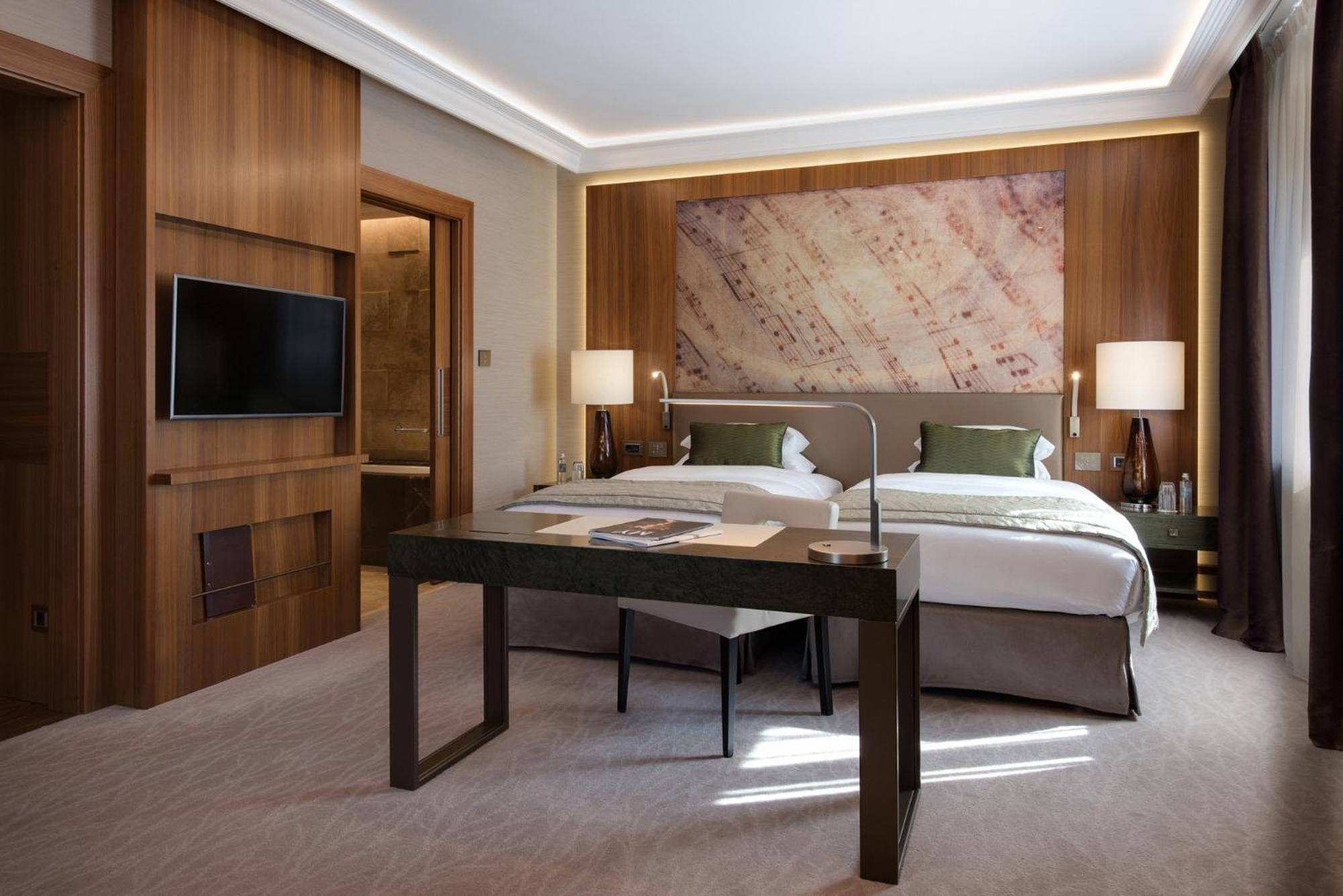 Deluxe Twin Room - Photo 2