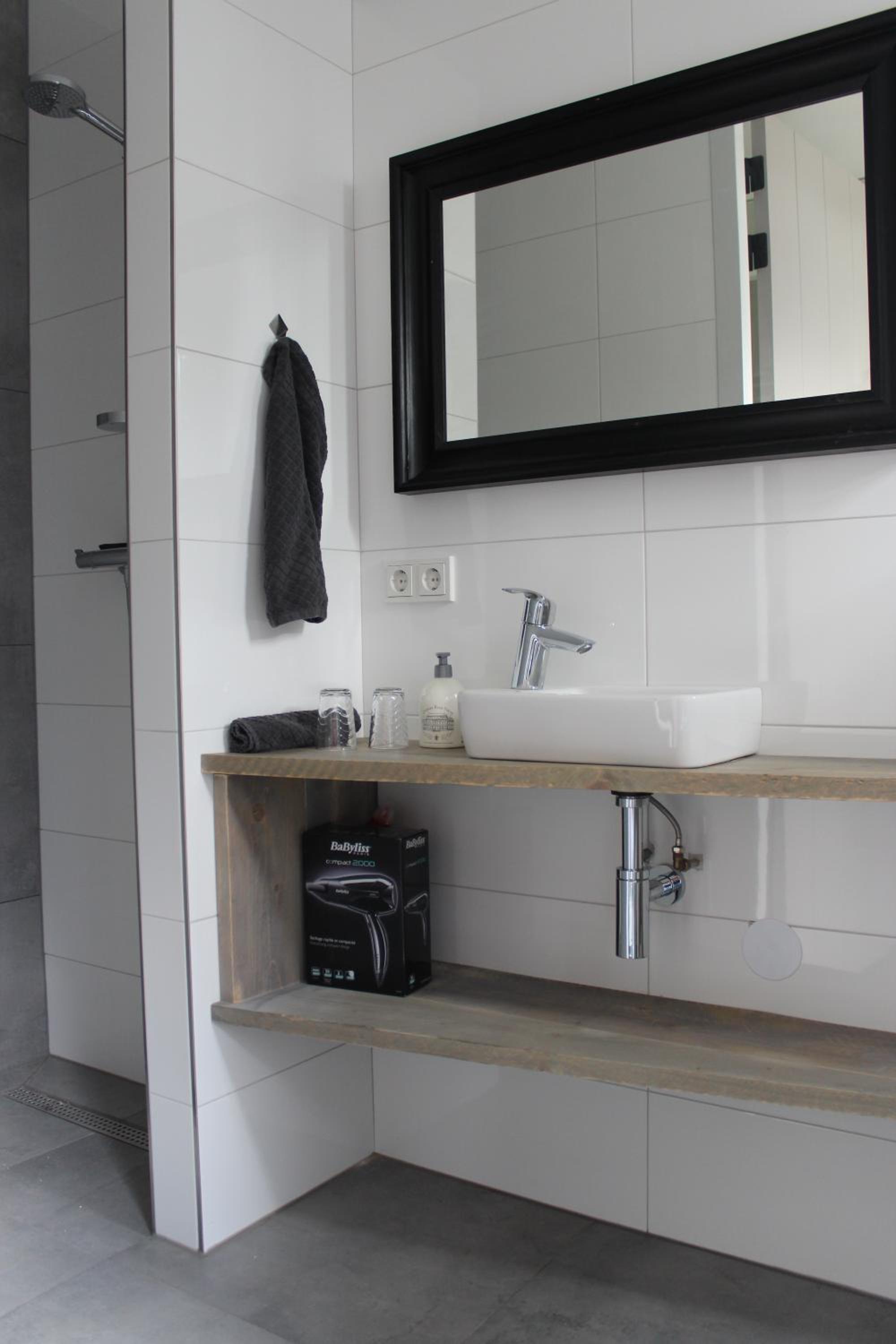 Triple Room with Private Bathroom - Photo 12