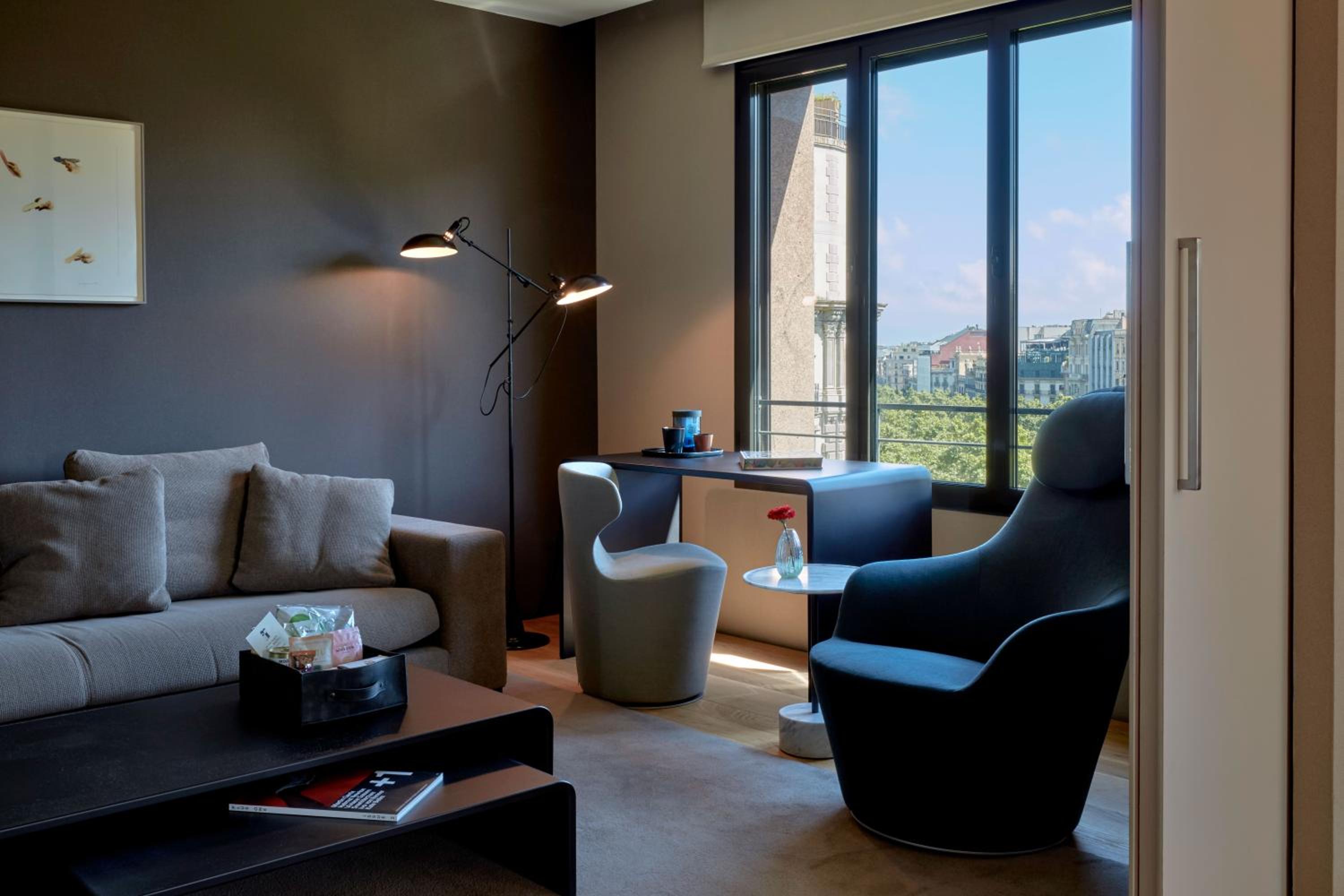 Suite with City View