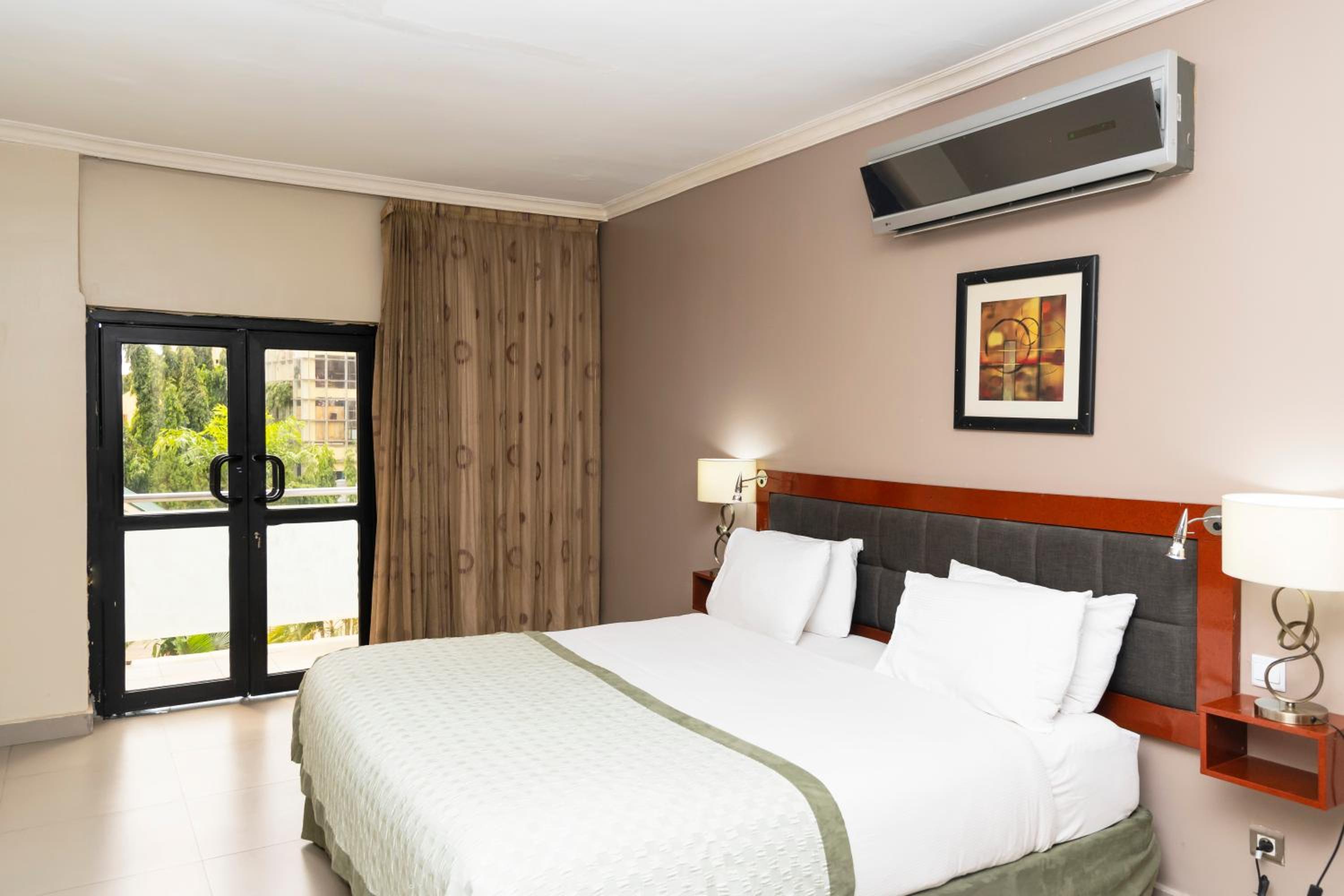 Presidential Suite - Non-Smoking photo 2