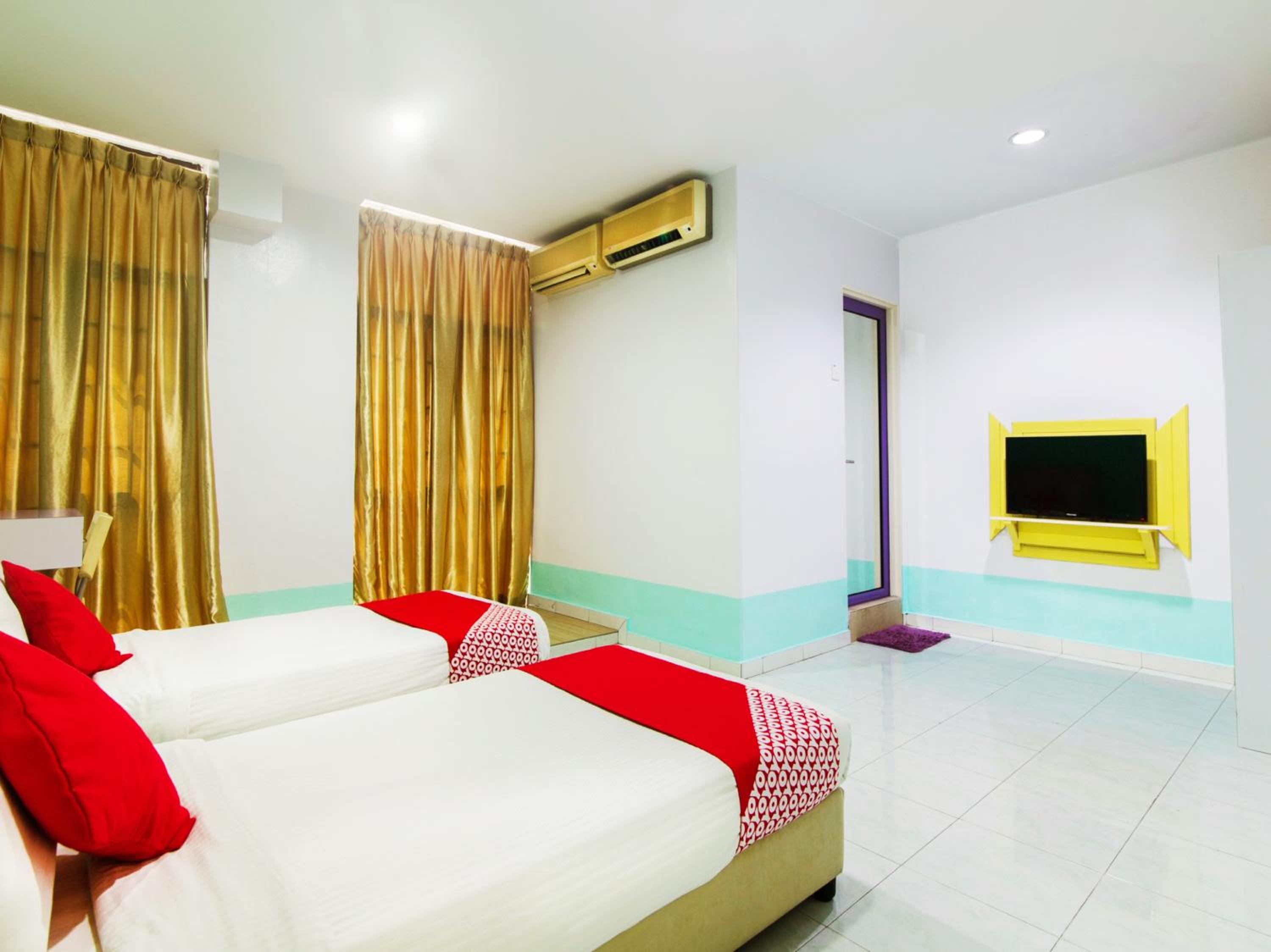 Deluxe Twin Room photo 3