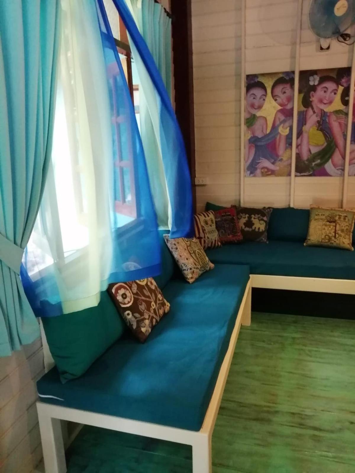 Family Poolside Suite photo 2