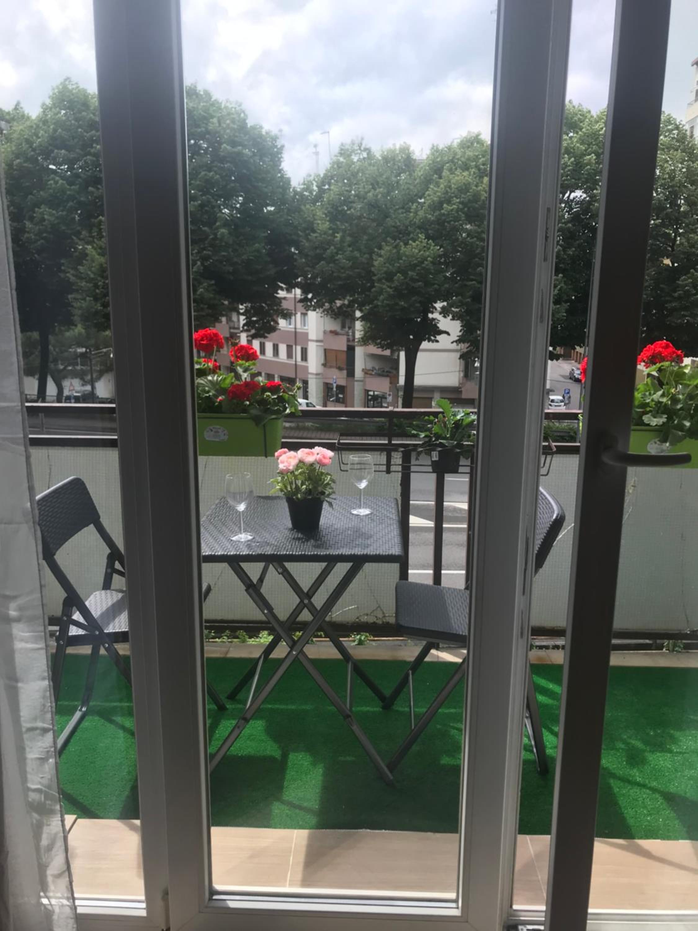 Apartment with Balcony - Photo 7