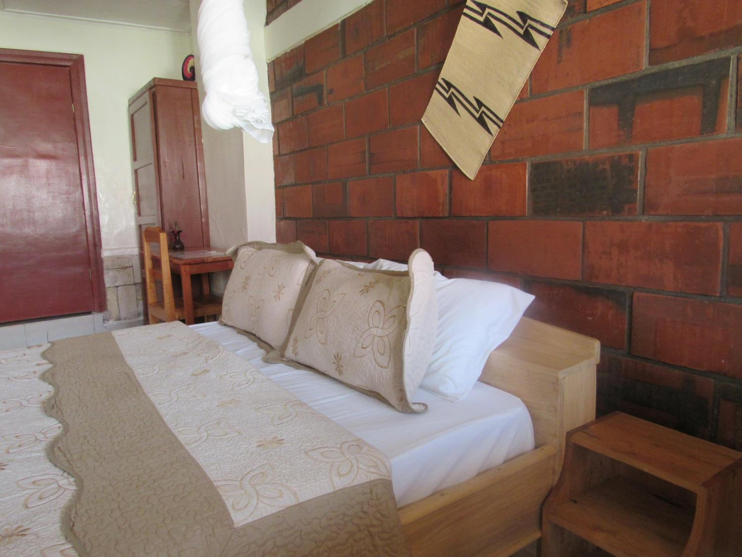 Standard Single Room - Photo 7