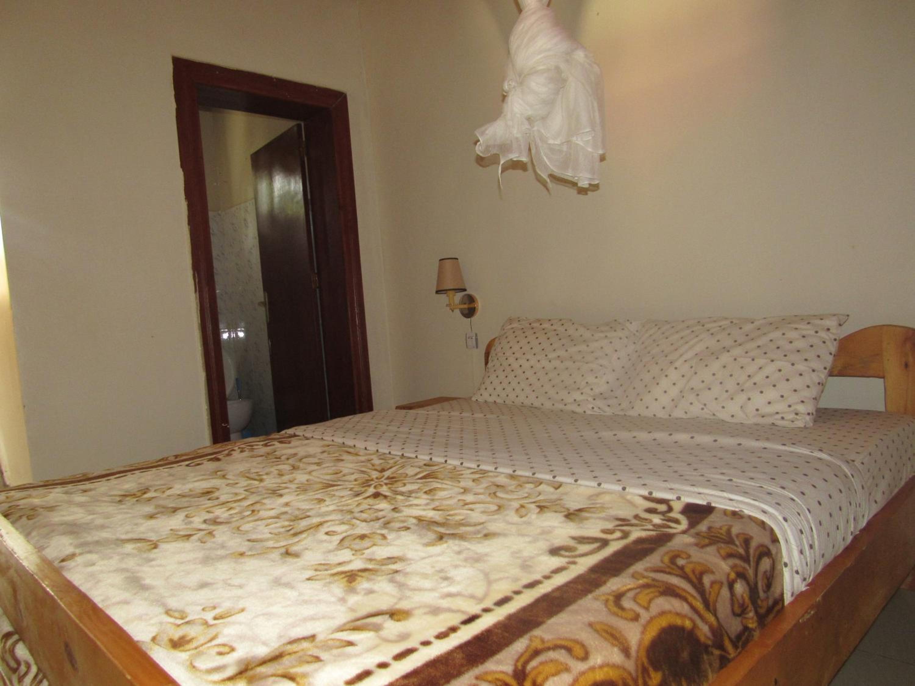 Standard Double Room - Photo 2