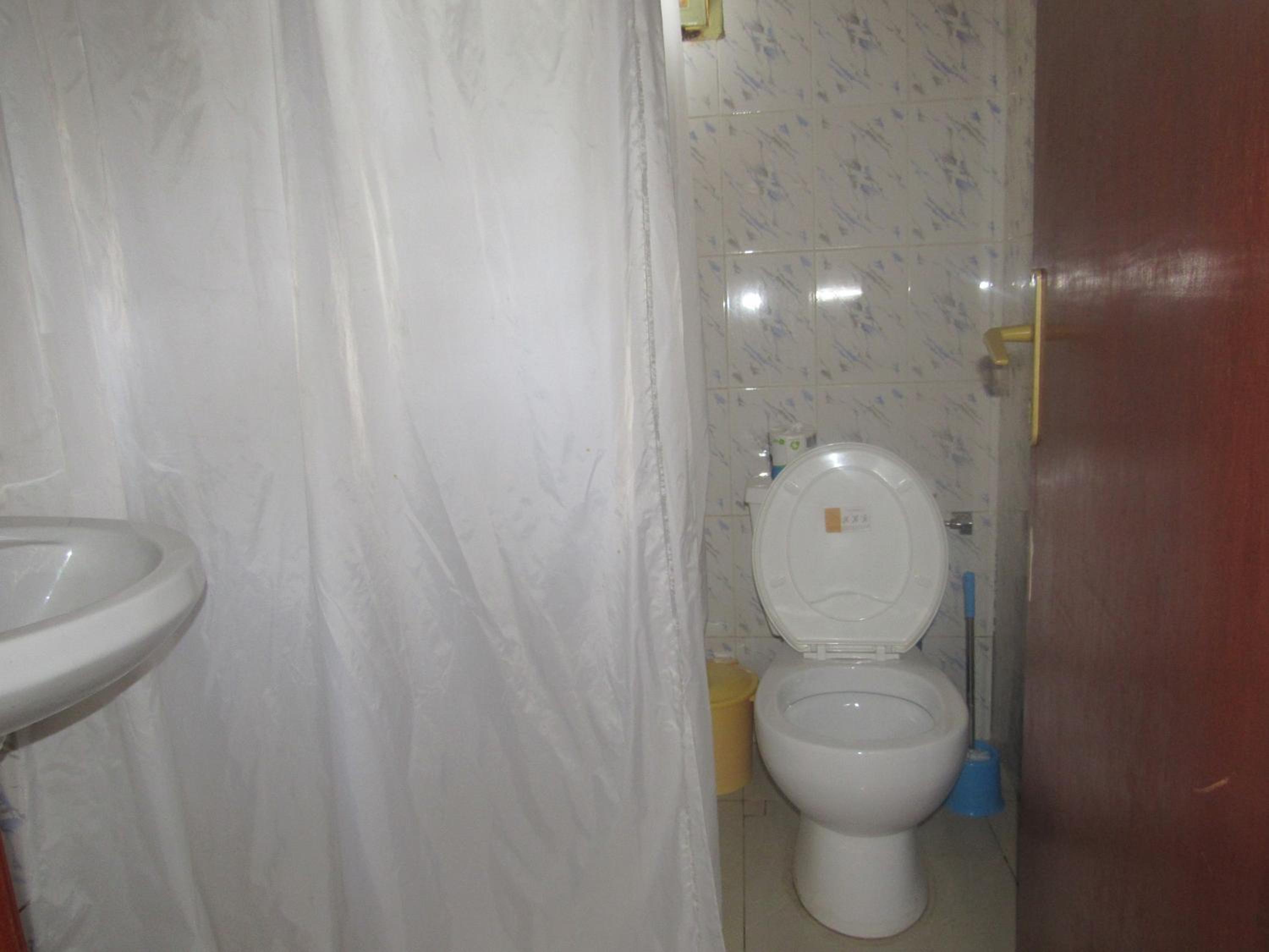 Standard Single Room - Photo 4