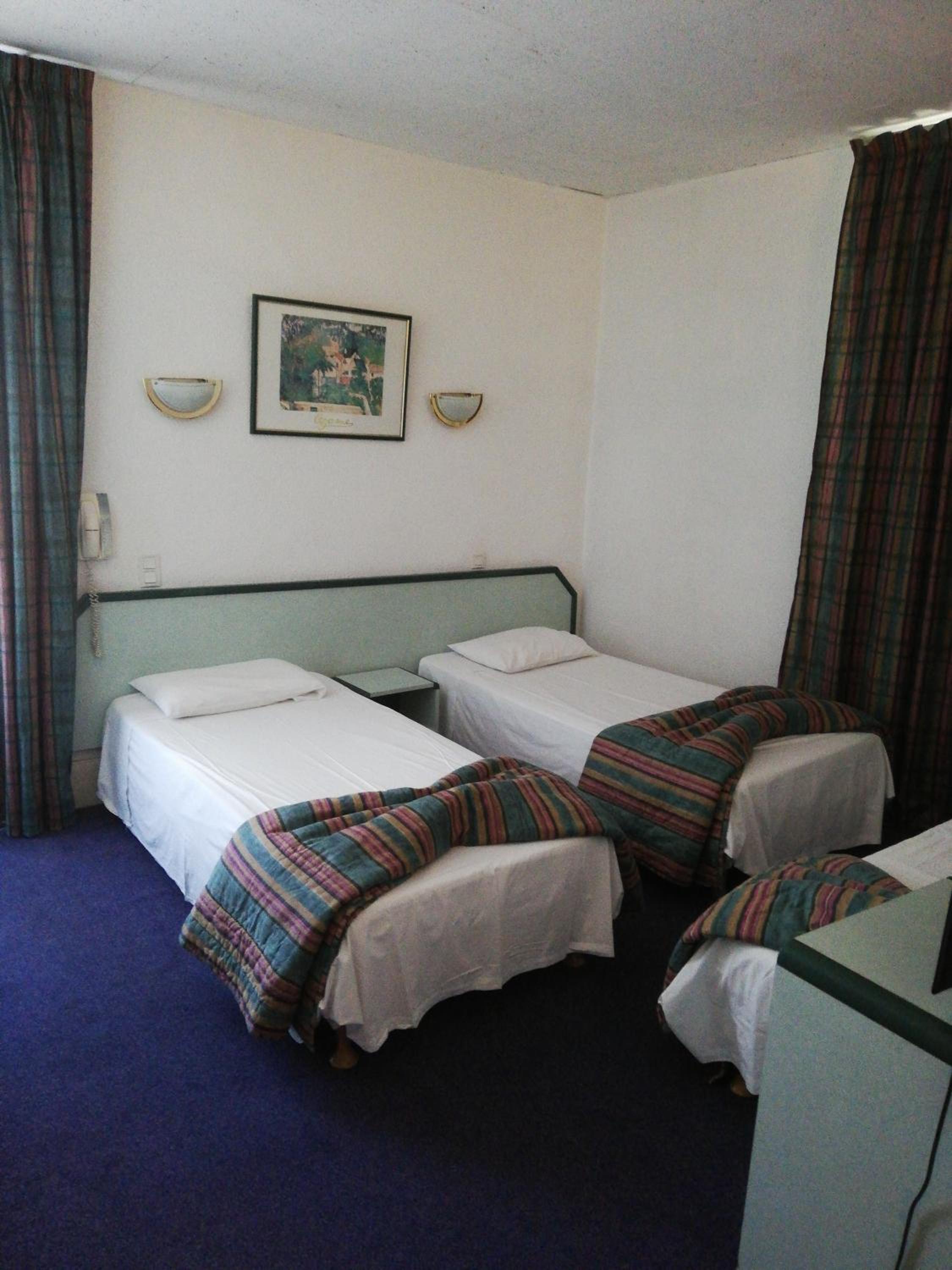 Triple Room - Photo 9