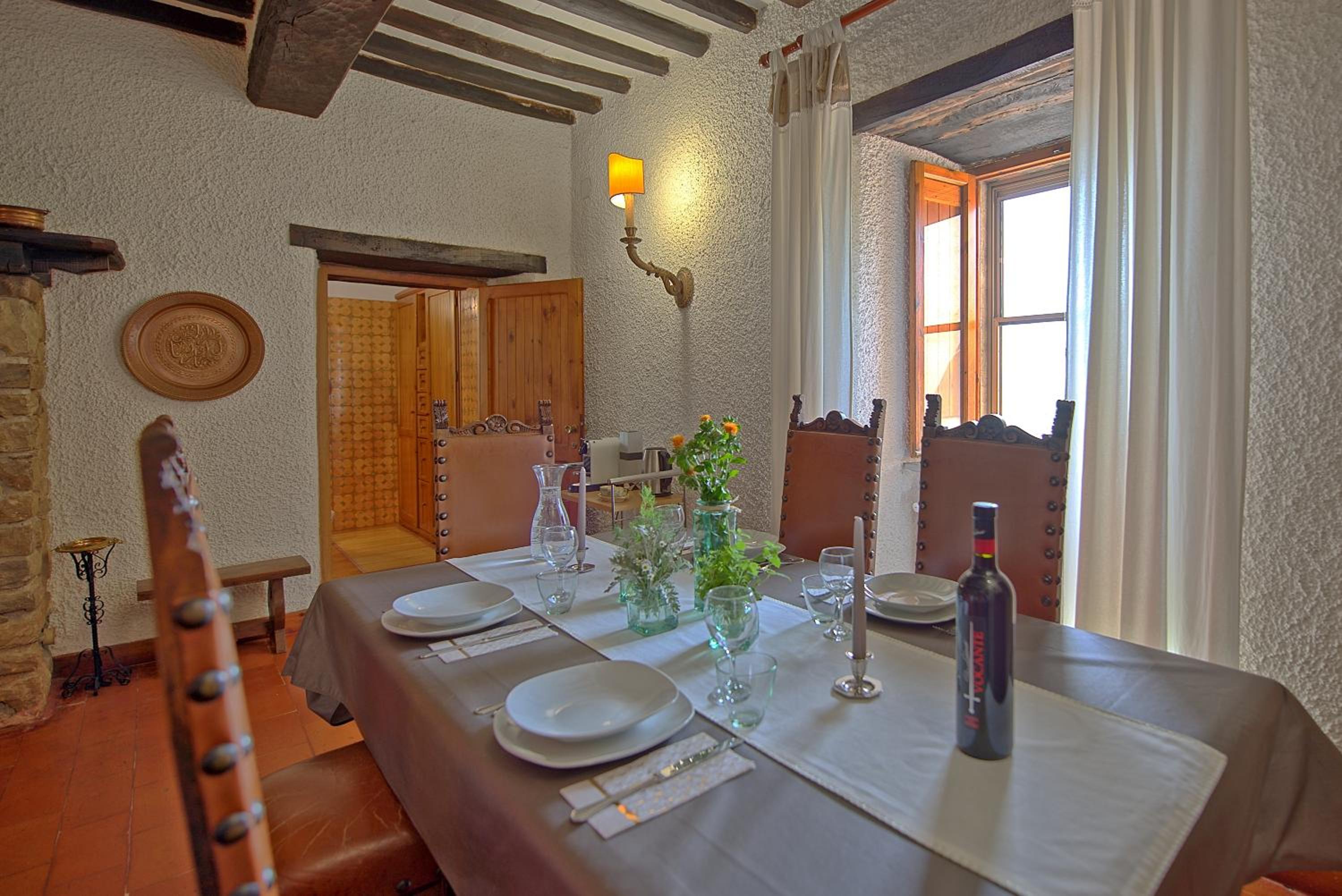 Four-Bedroom Villa on Two Floors photo 2