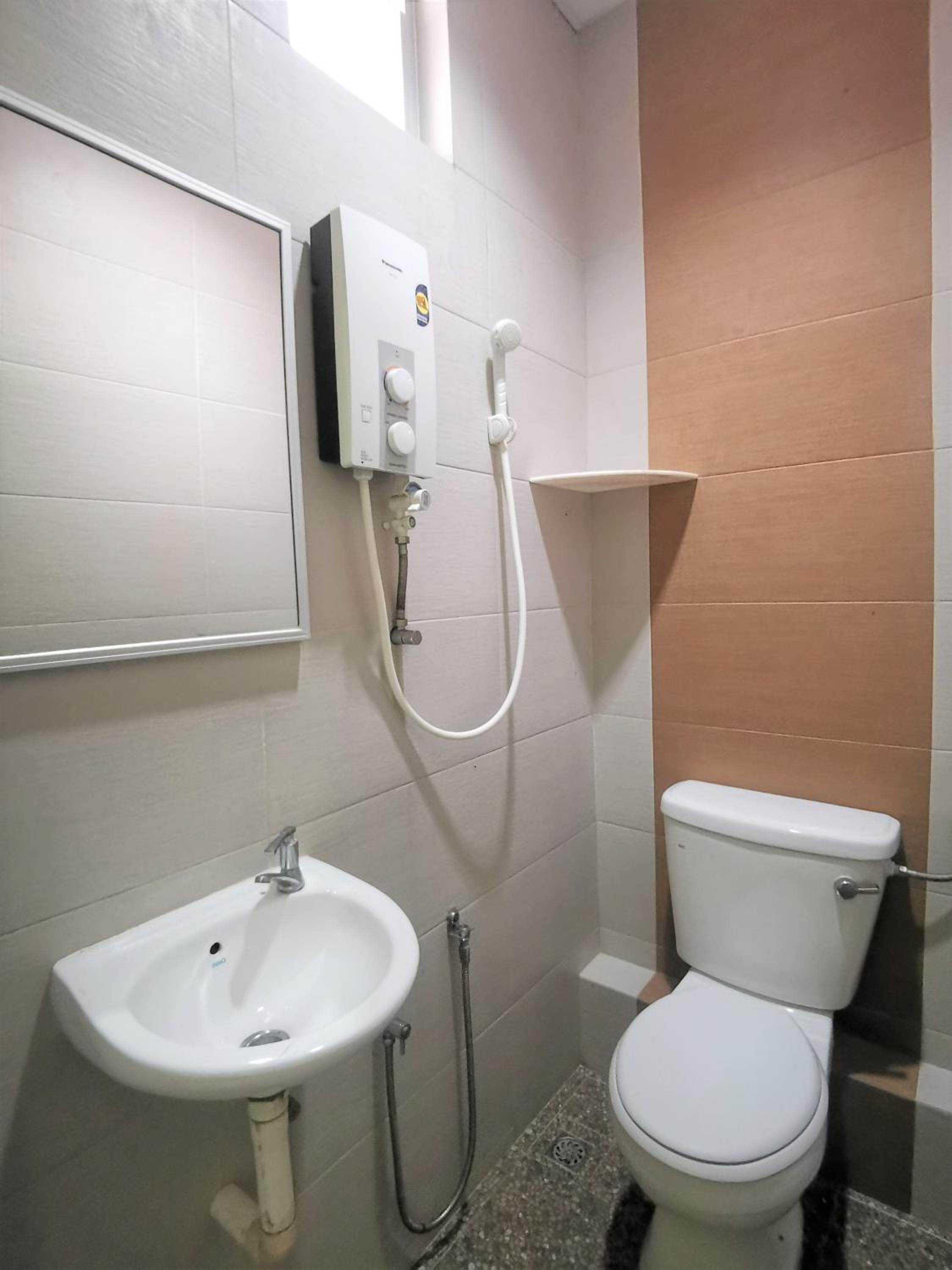 Double Room - Photo 6