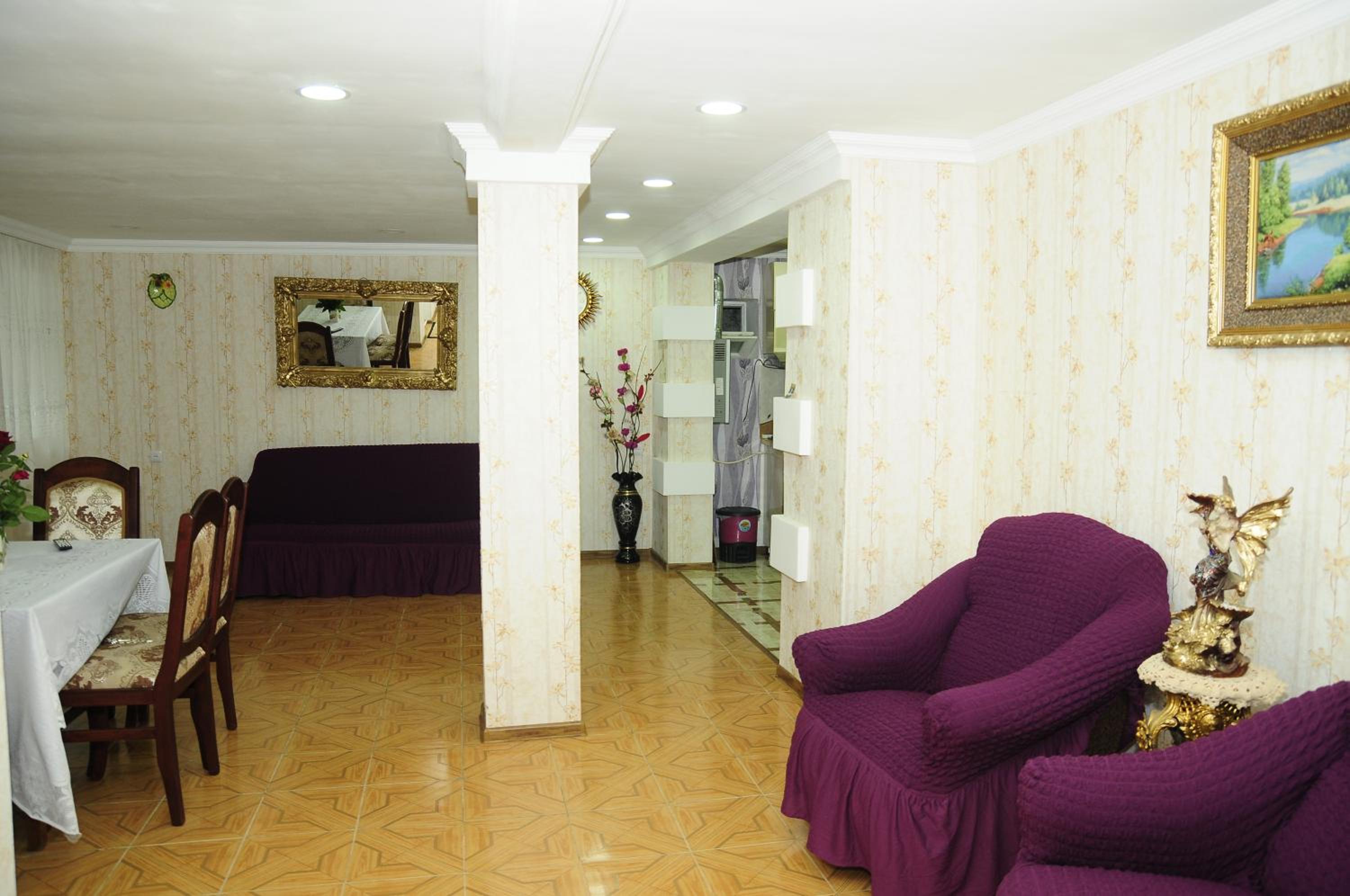 Apartment with Shower photo 3