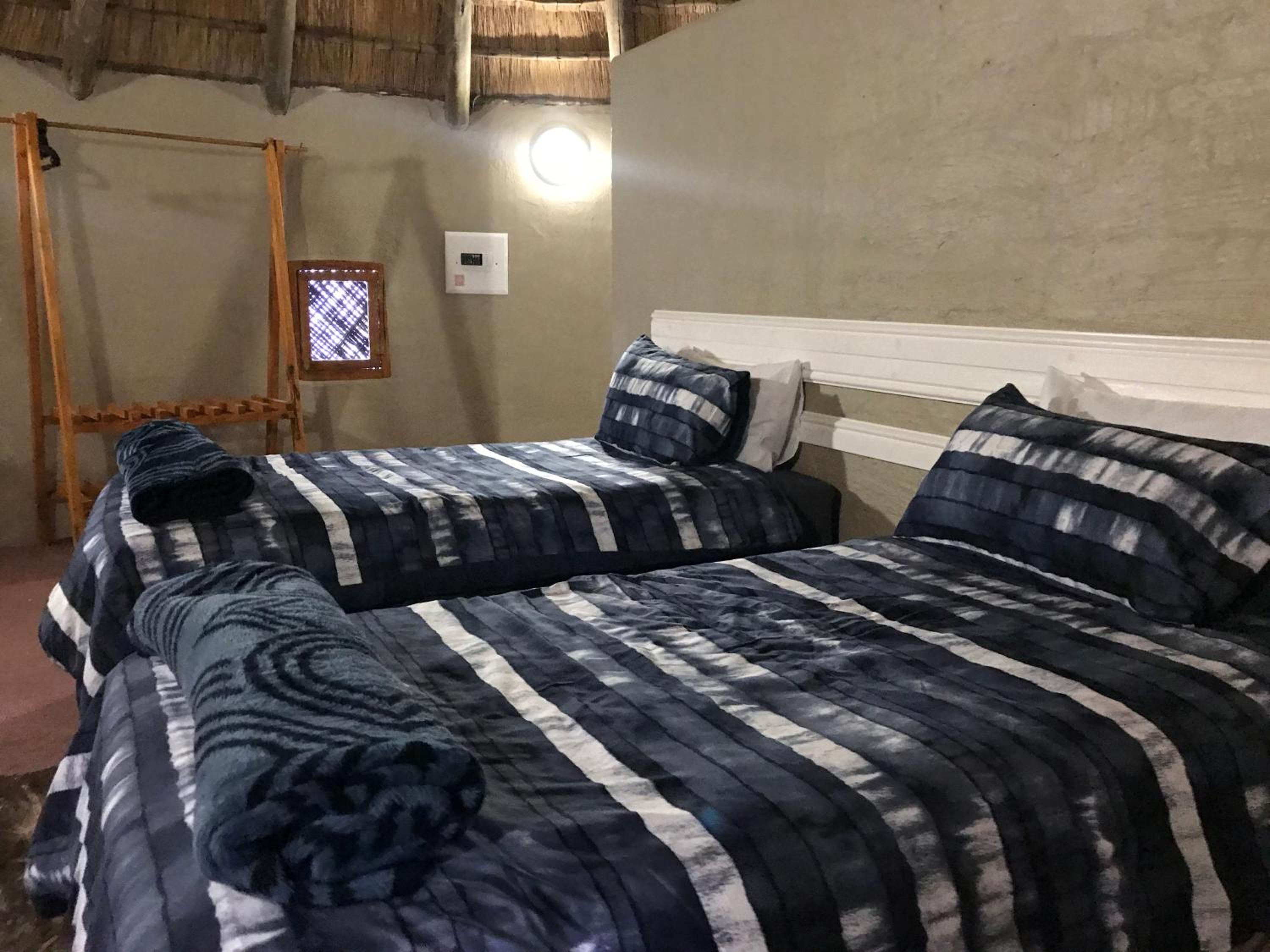 Standard Double or Twin Room - Photo 2