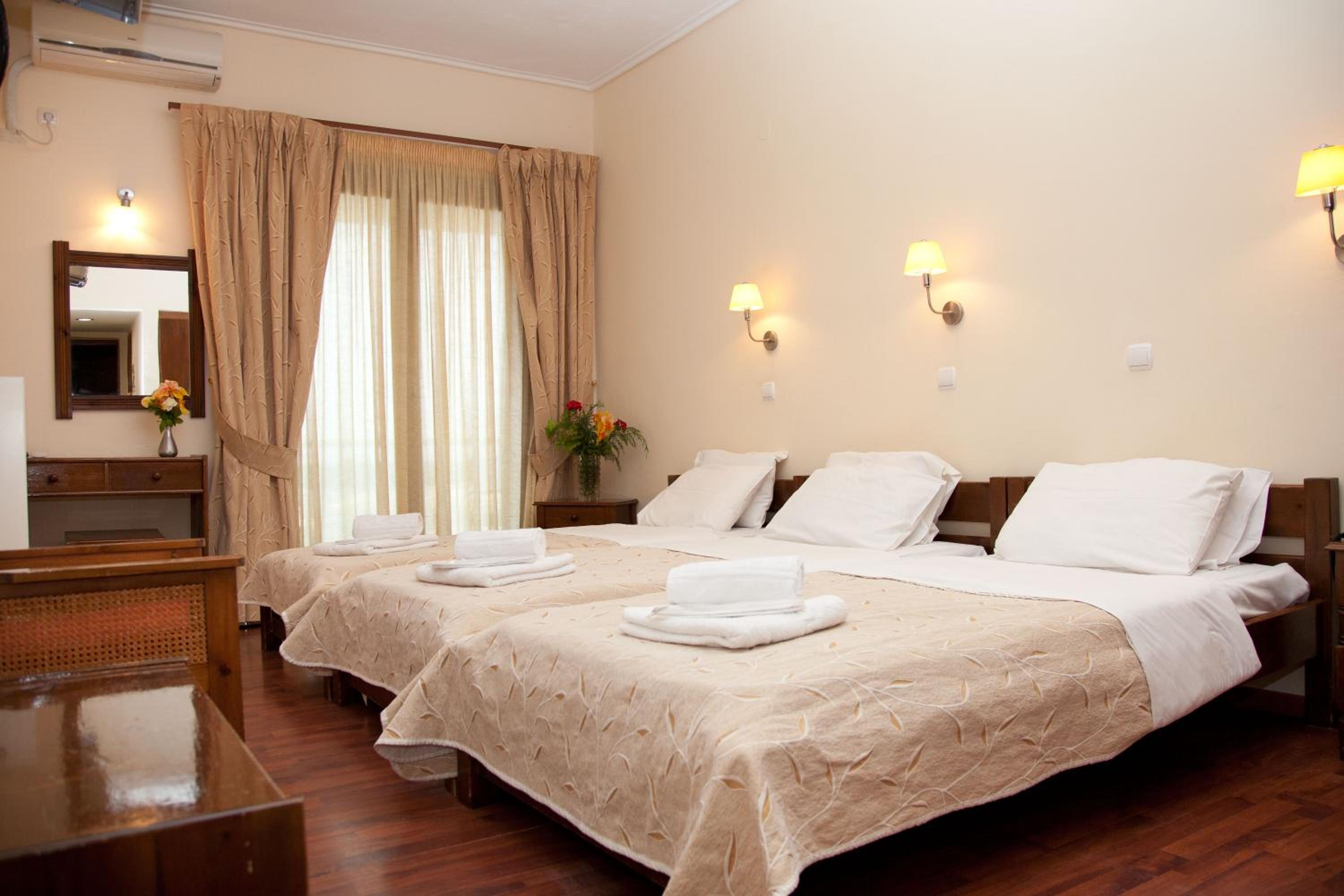 Triple Room with Sea View - Photo 1