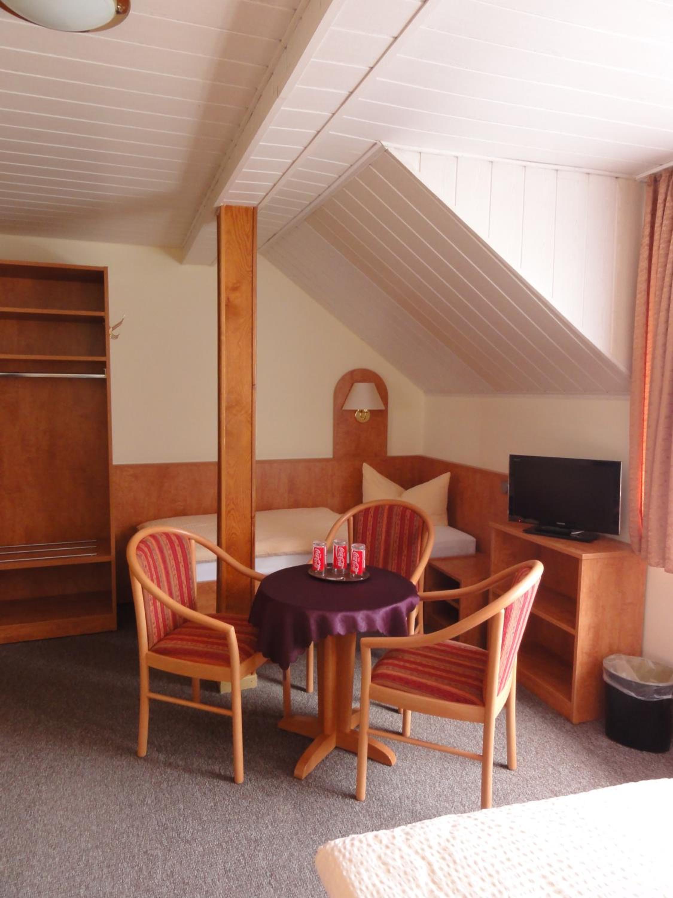 Triple Room - Photo 5