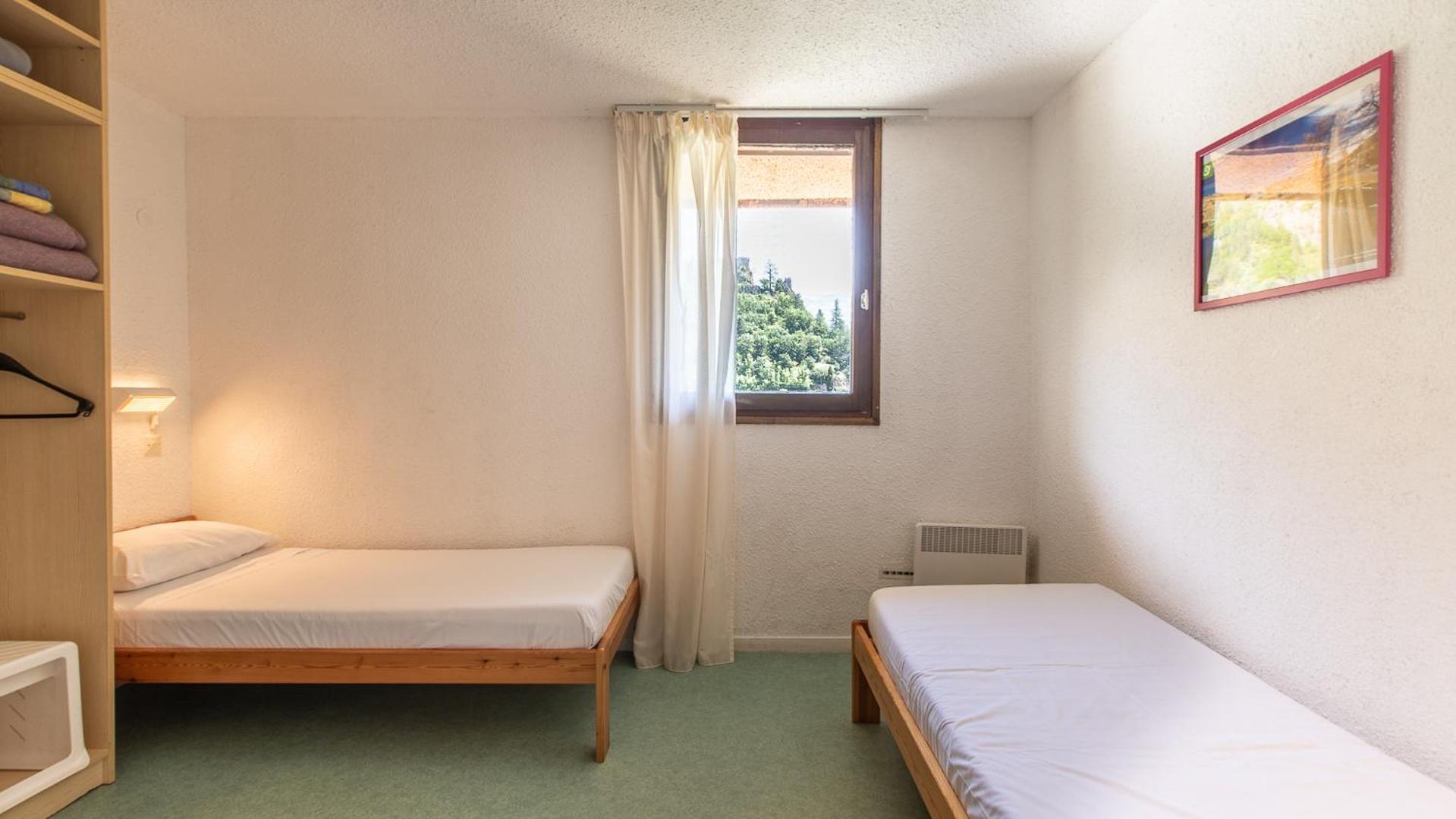 Two-Bedroom Apartment (4 Adults) - Photo 2