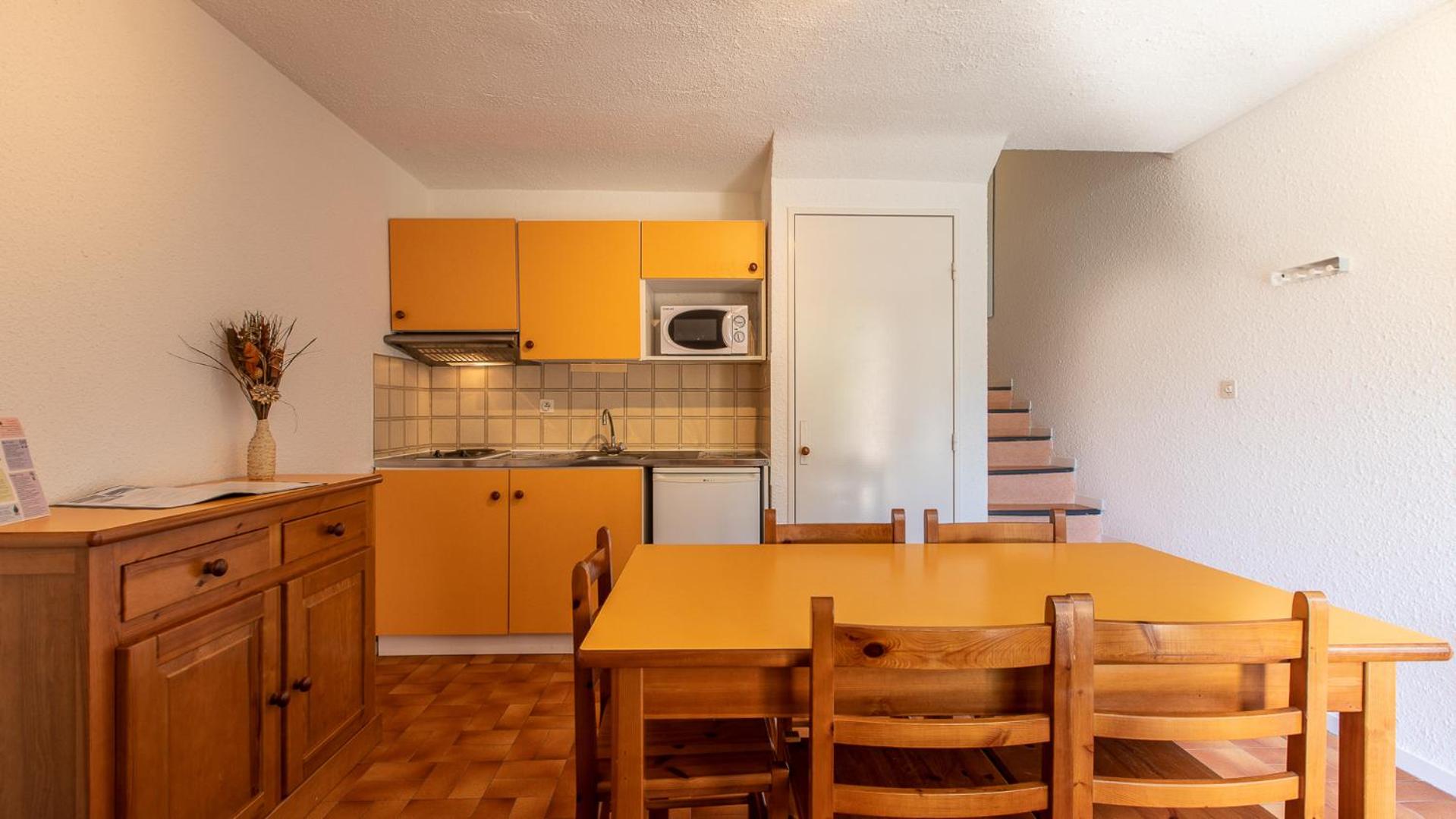 Two-Bedroom Apartment (5 Adults) - Photo 3