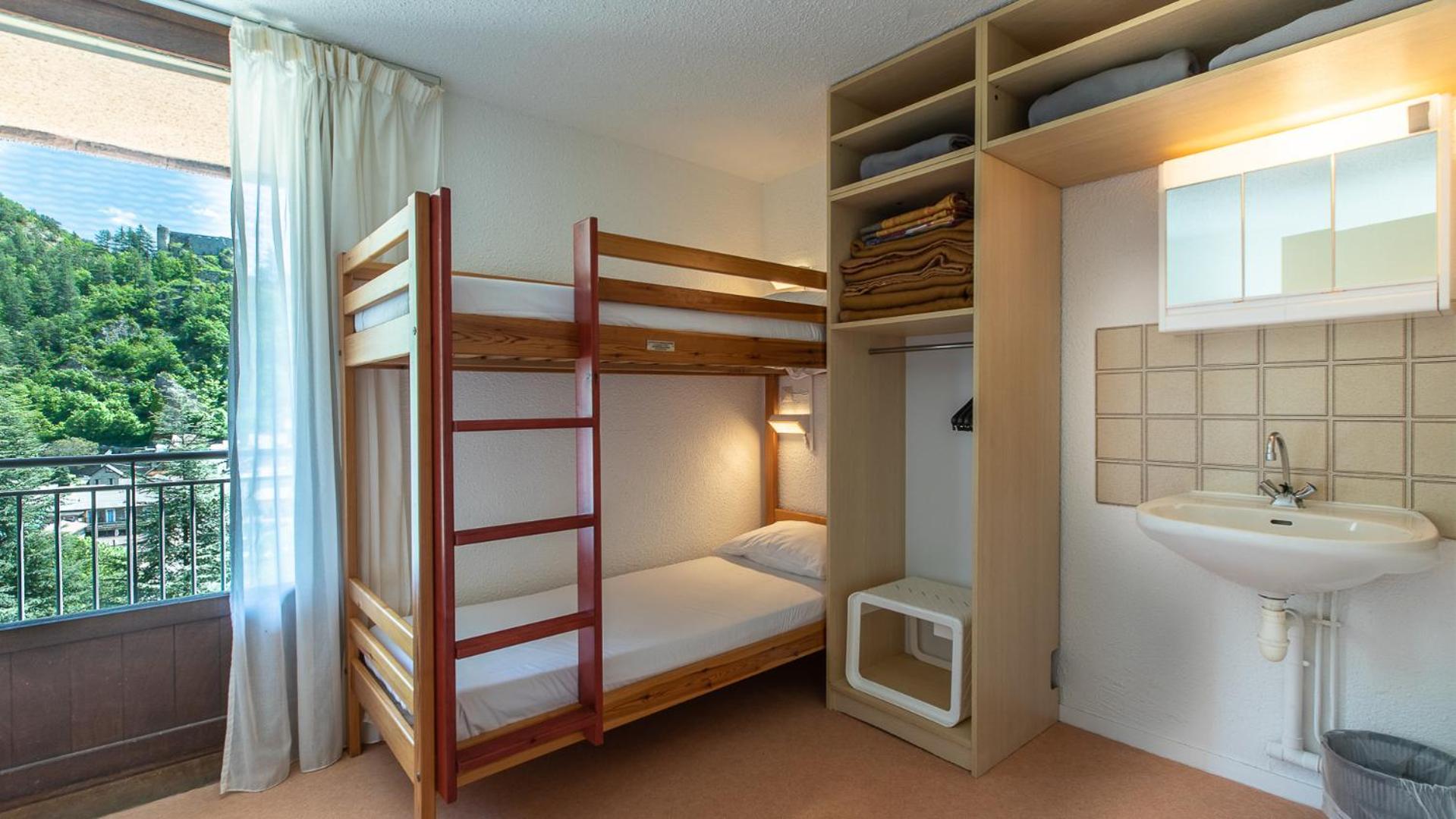 Two-Bedroom Apartment (5 Adults) - Photo 10