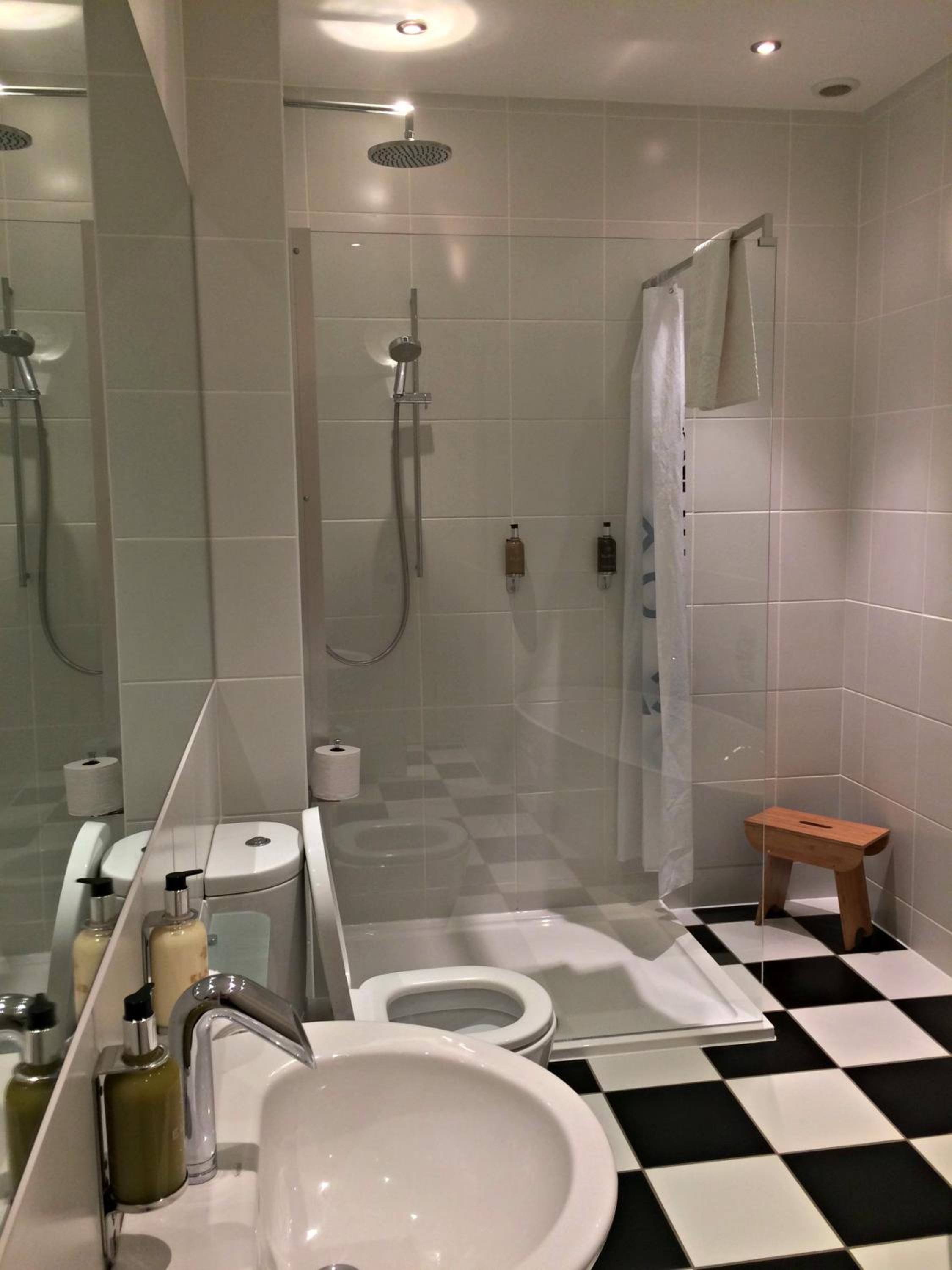 Deluxe Double Room with Bath photo 3