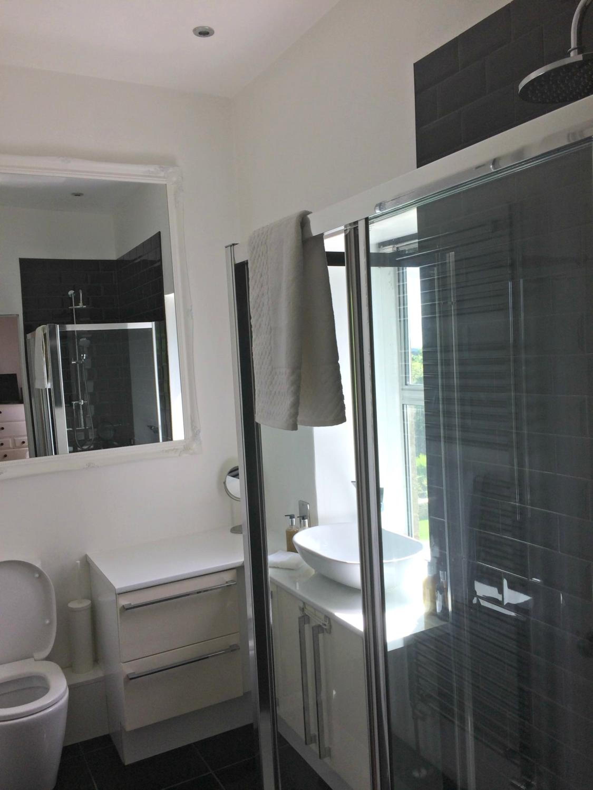 Deluxe Double Room with Shower photo 2