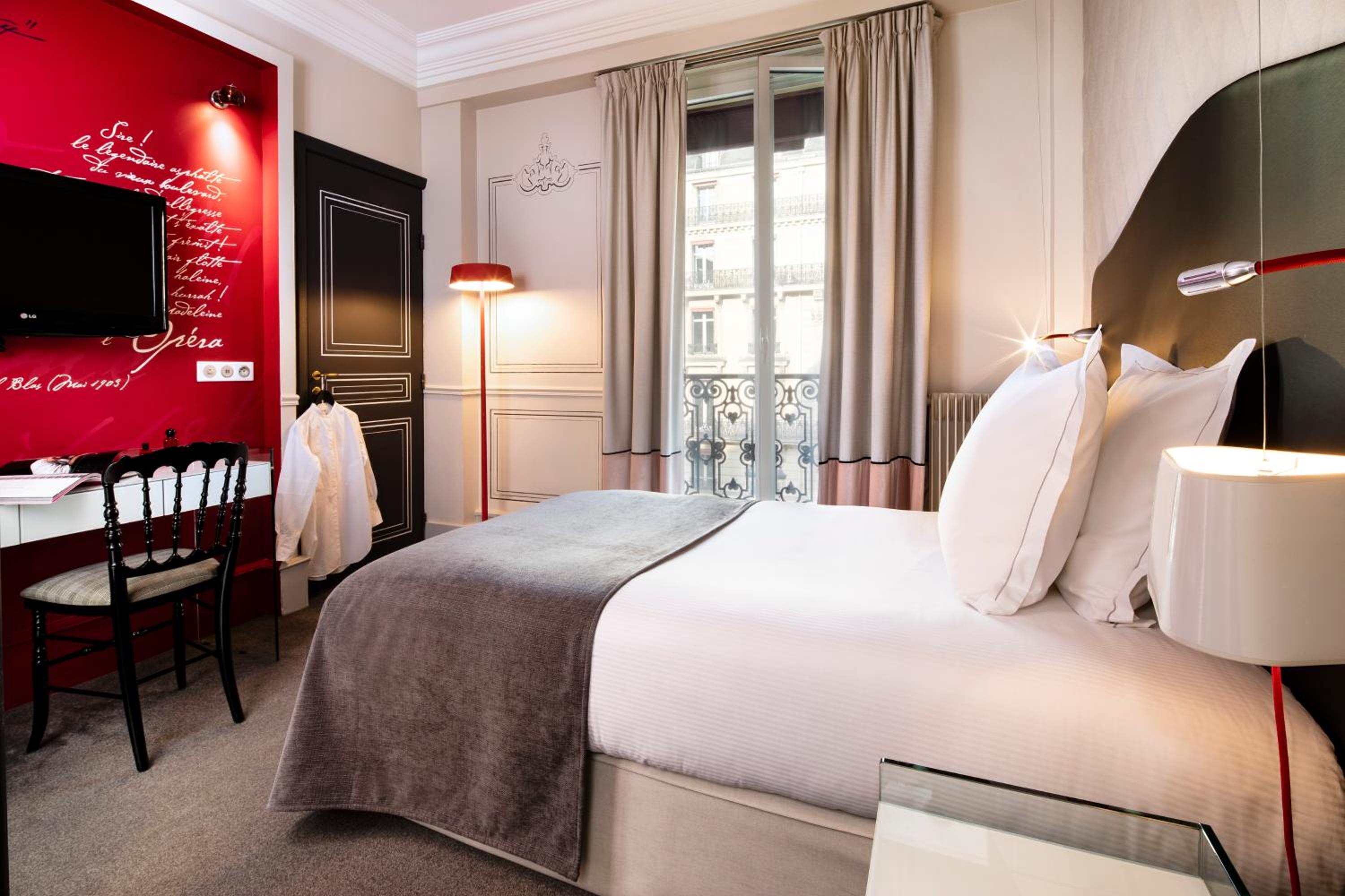 Classic Room with Opera View