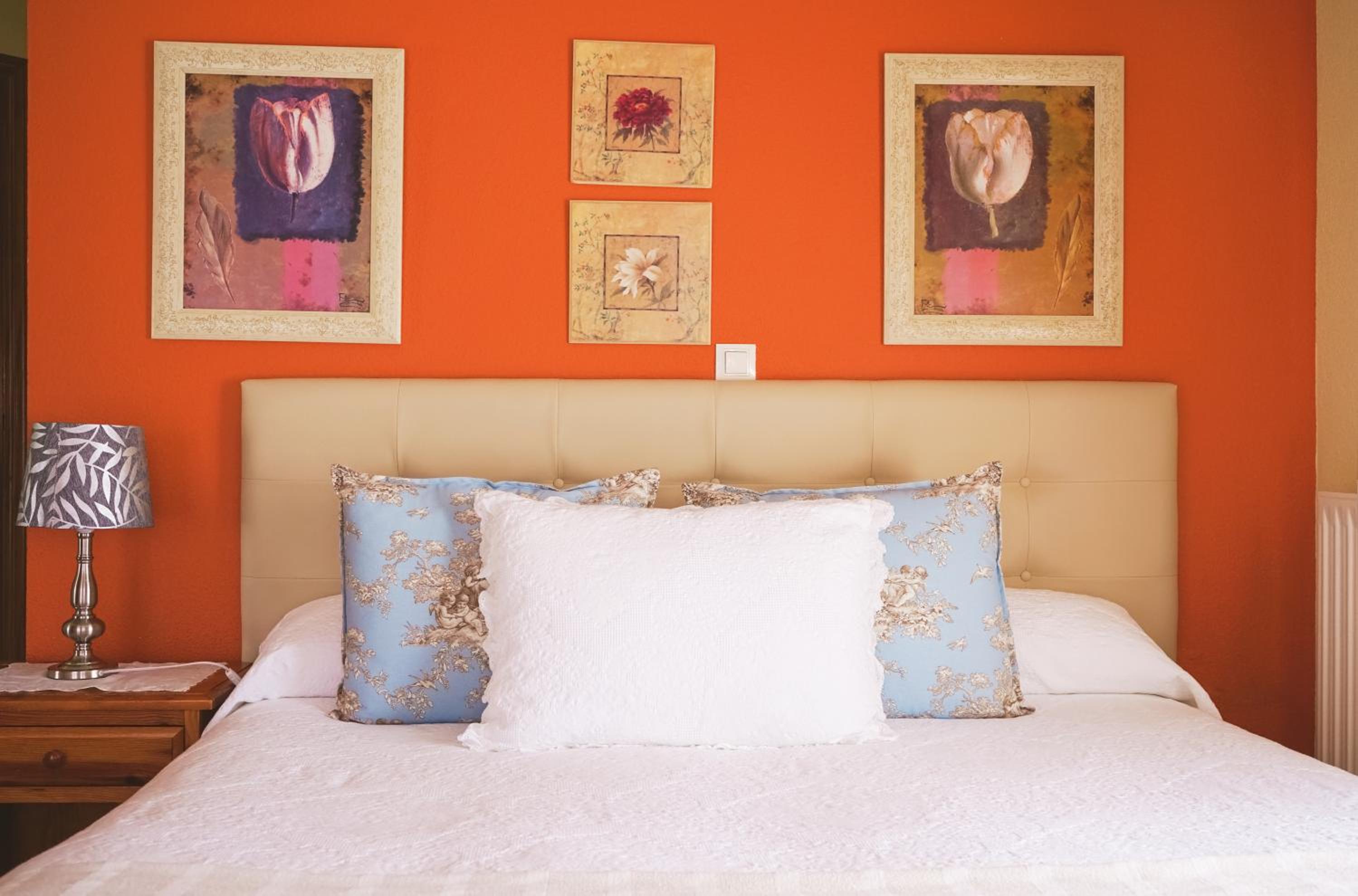 Queen Room photo 3