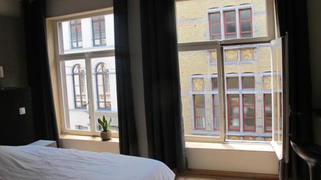 Studio Apartment - Photo 11