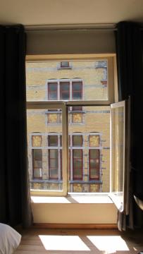 Studio Apartment - Photo 2