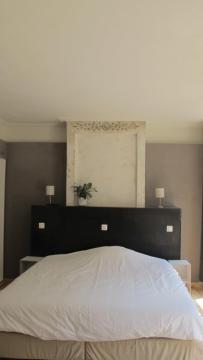 Studio Apartment - Photo 1