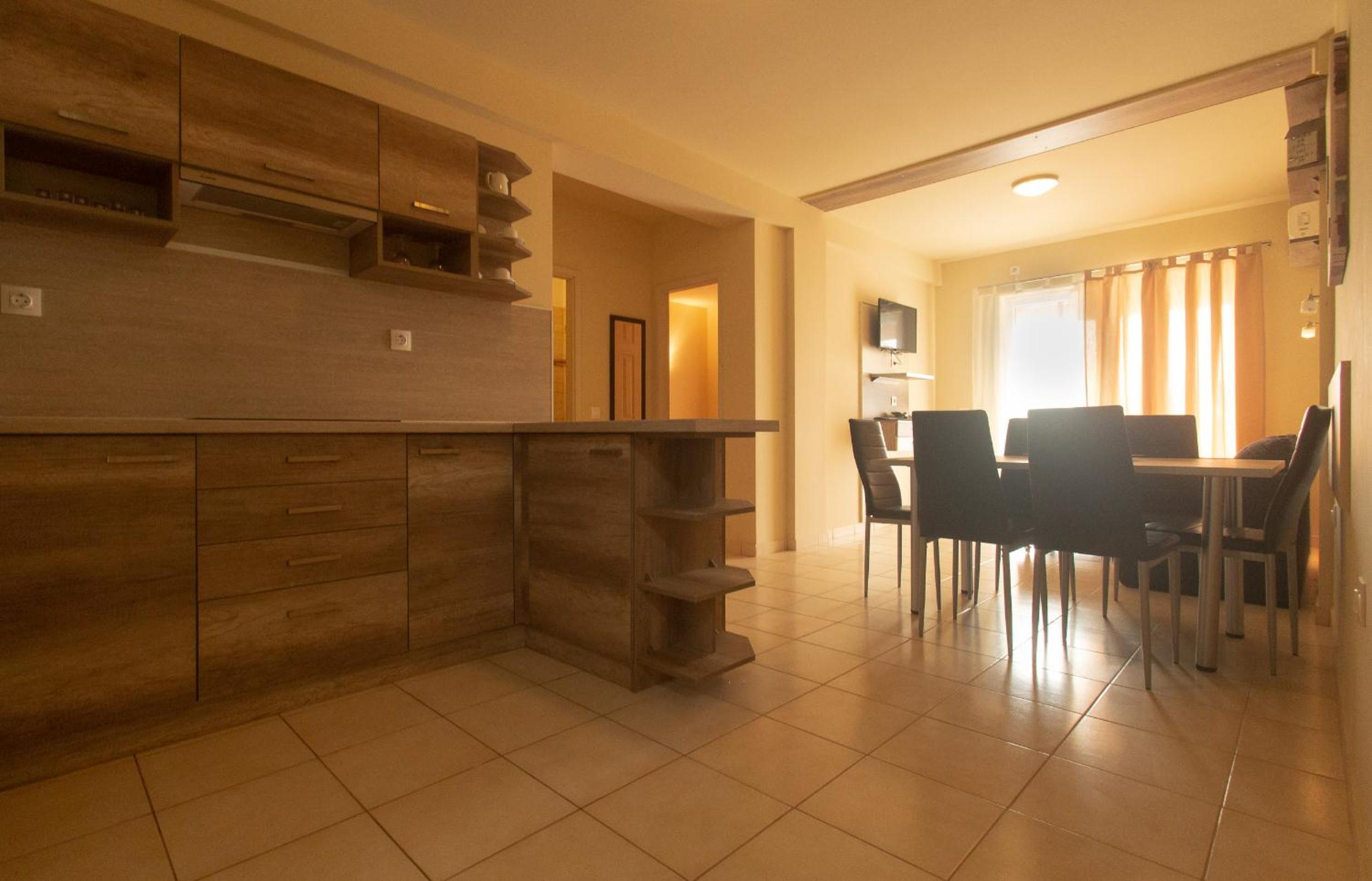 Two-Bedroom Deluxe Apartment with Balcony photo 3
