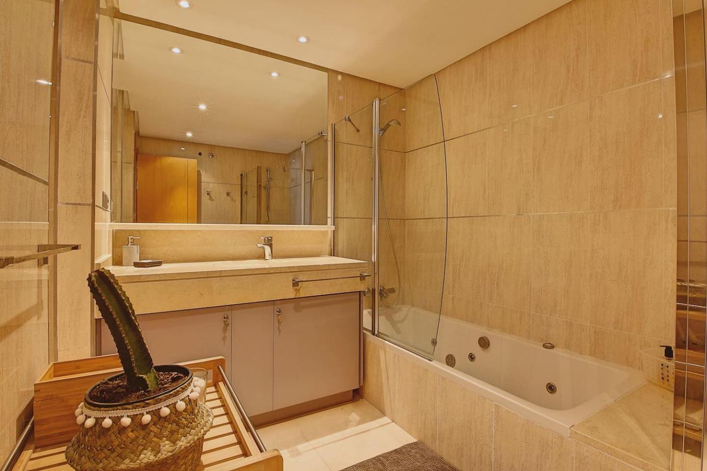 Two-Bedroom Apartment - Photo 18