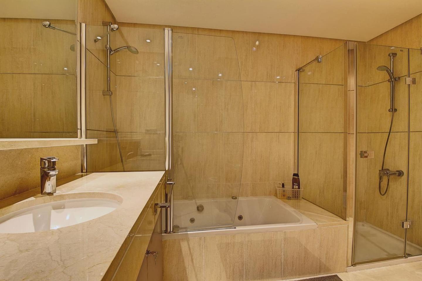 Two-Bedroom Apartment - Photo 5