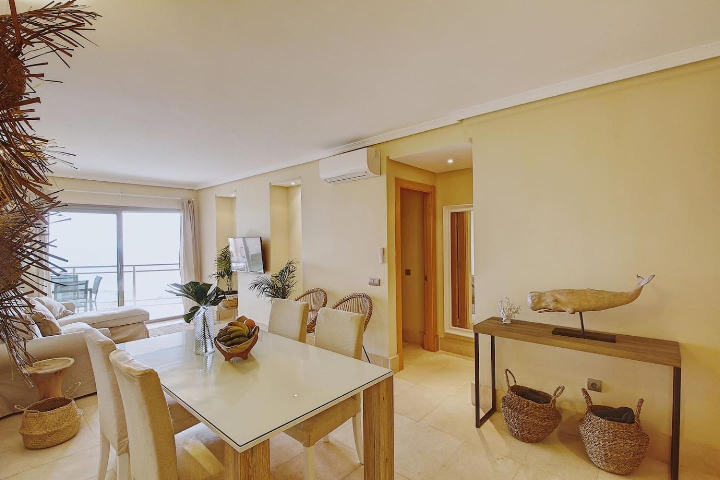 Two-Bedroom Apartment - Photo 2