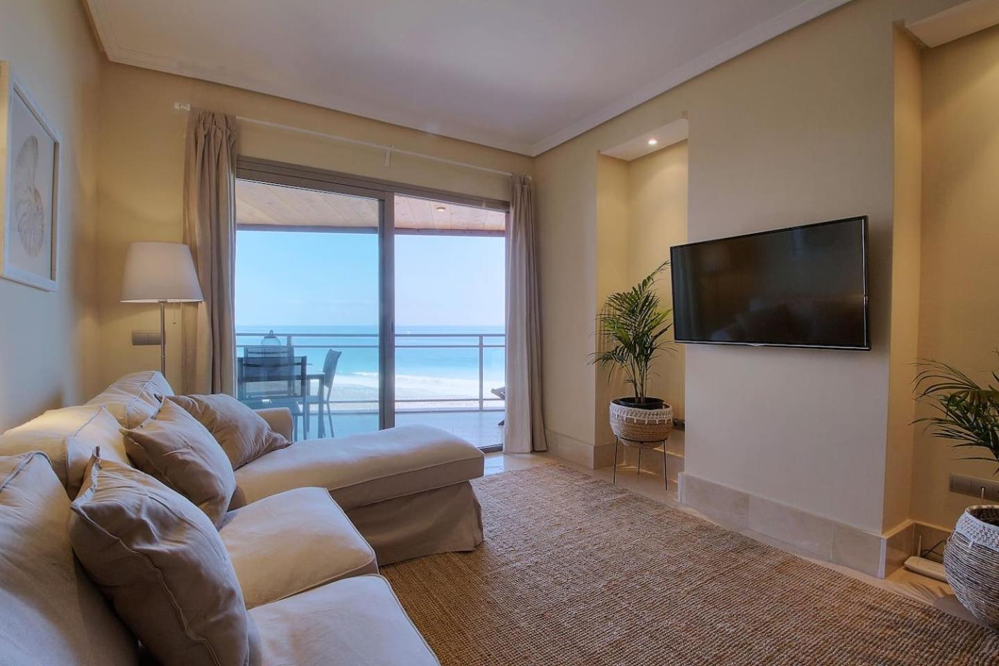 Two-Bedroom Apartment - Photo 21