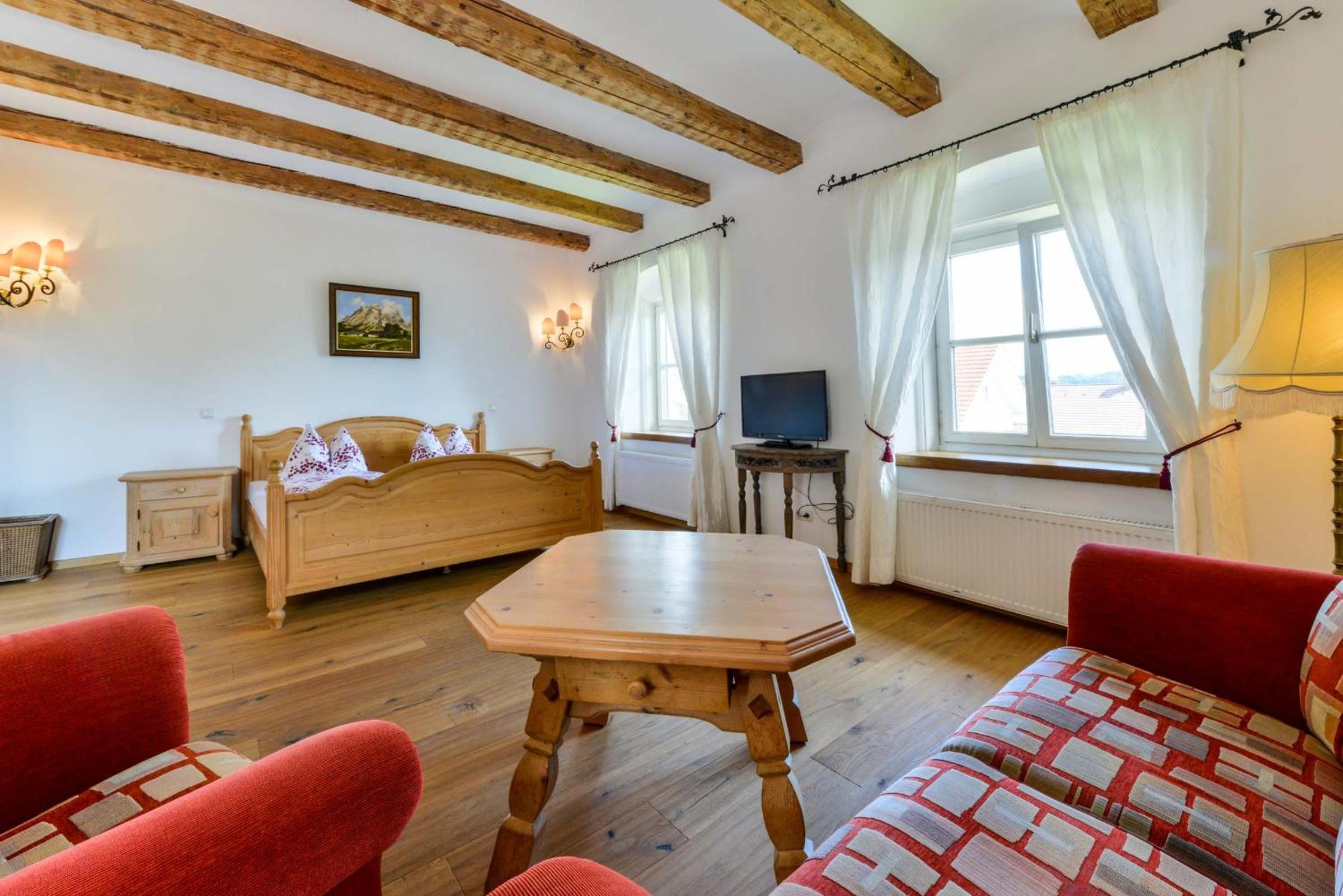 Large Double Room photo 3