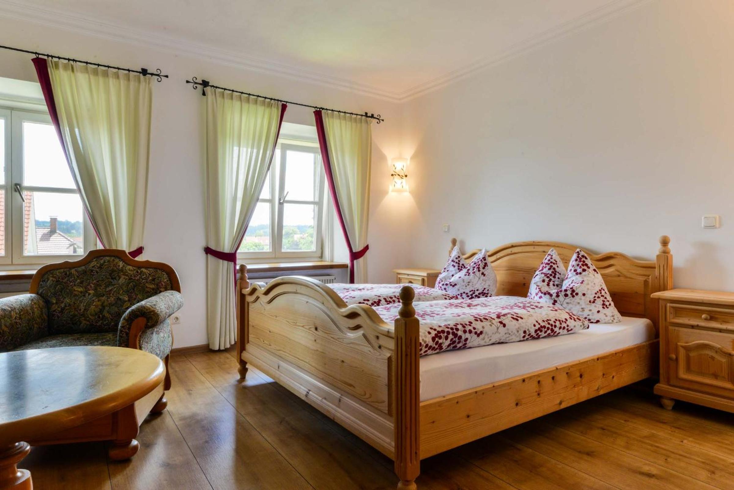 Large Double Room photo 2