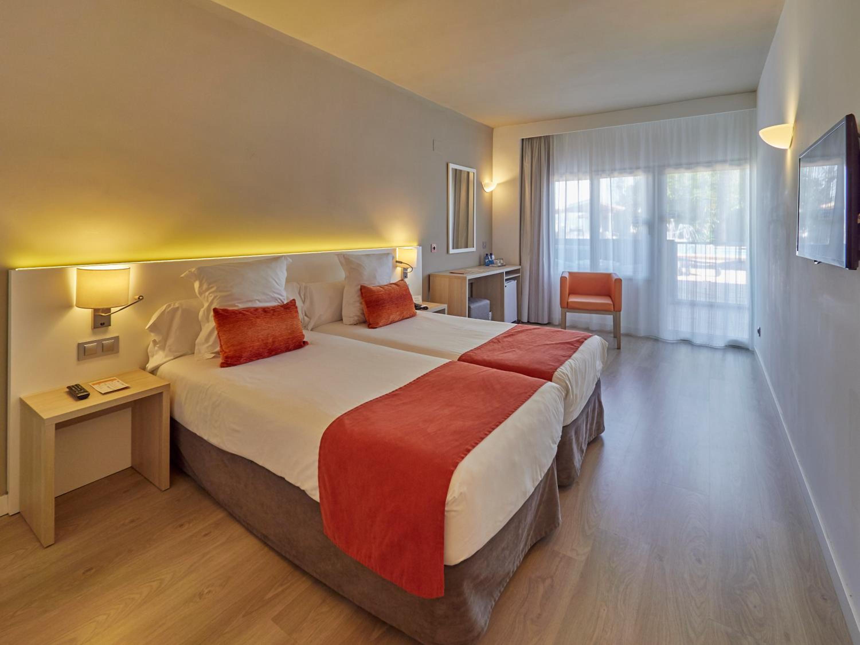 Double or Twin Room with Balcony