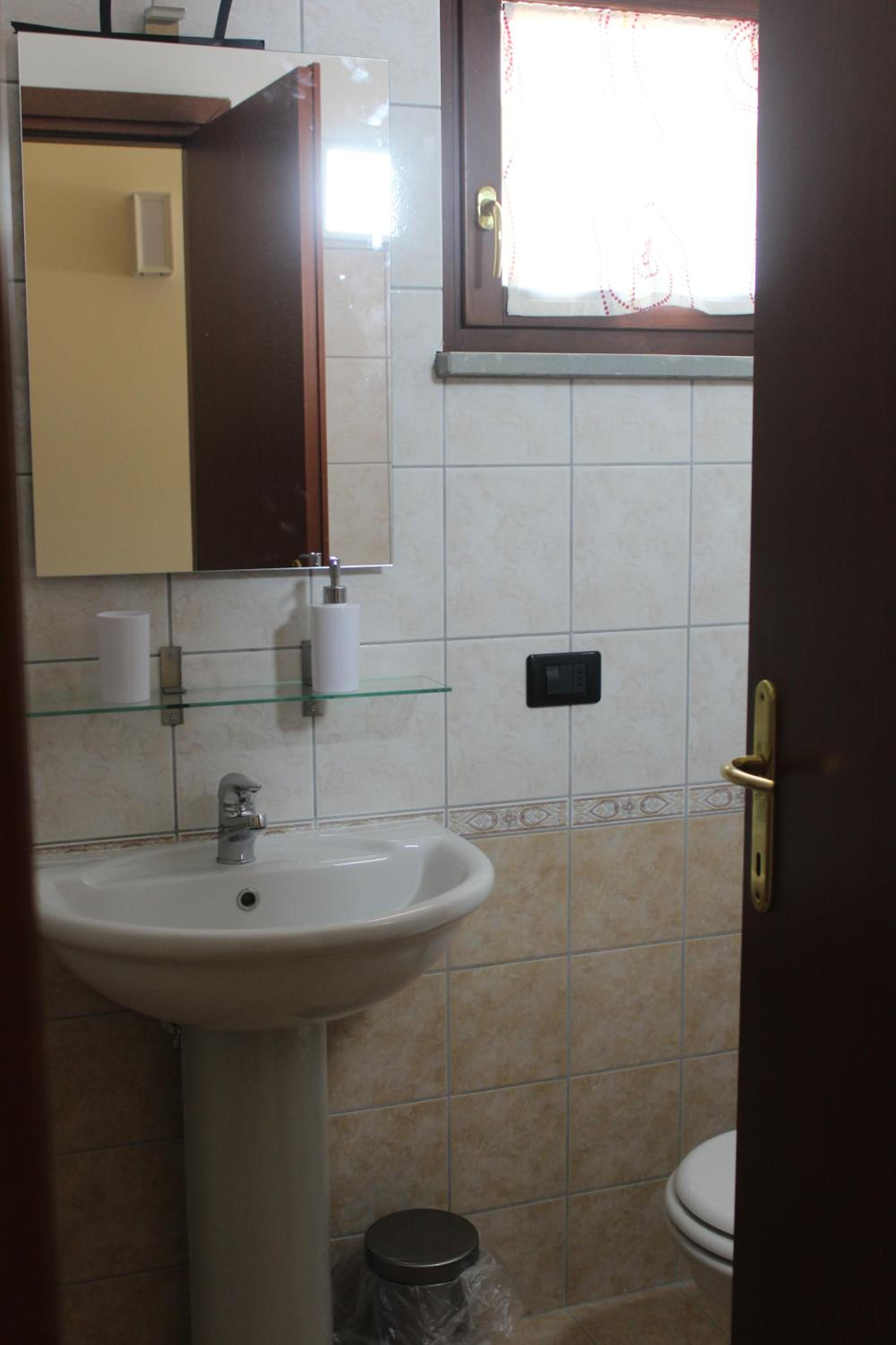 One-Bedroom Apartment - Photo 41