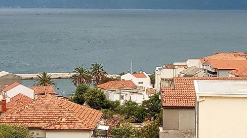 Apartment with Sea View photo 2