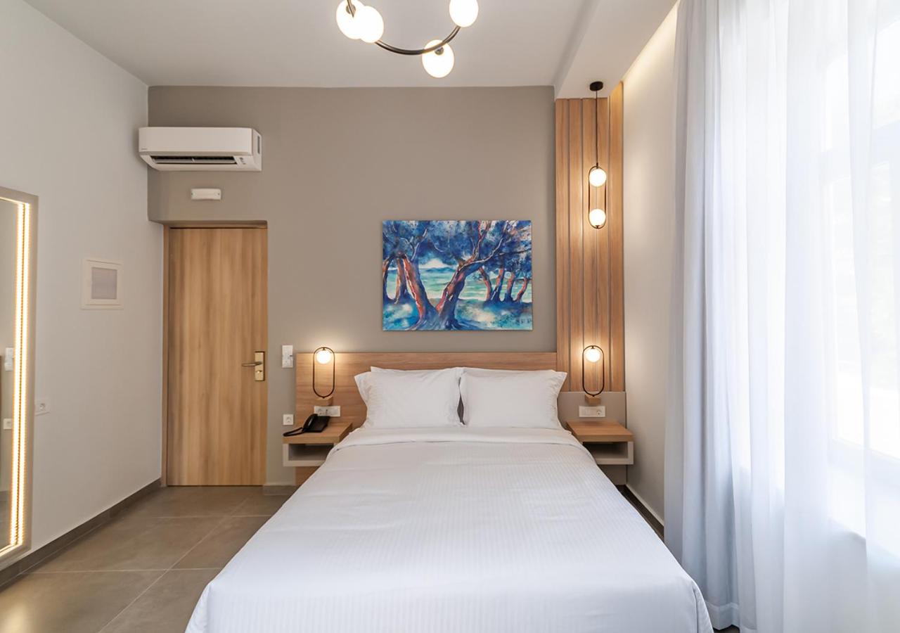 Double or Twin Room - Photo 7