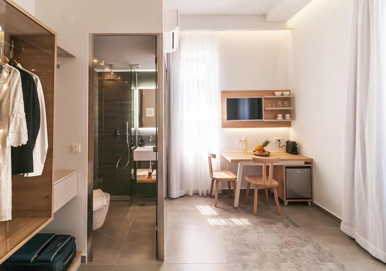 Standard Double or Twin Room - Photo 2