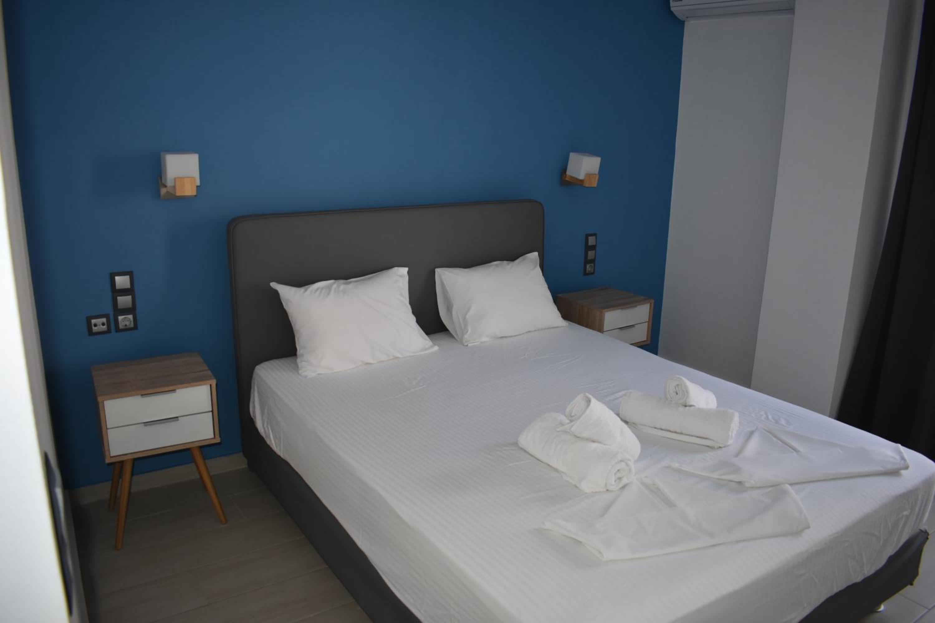 Classic Double Room - Photo 13