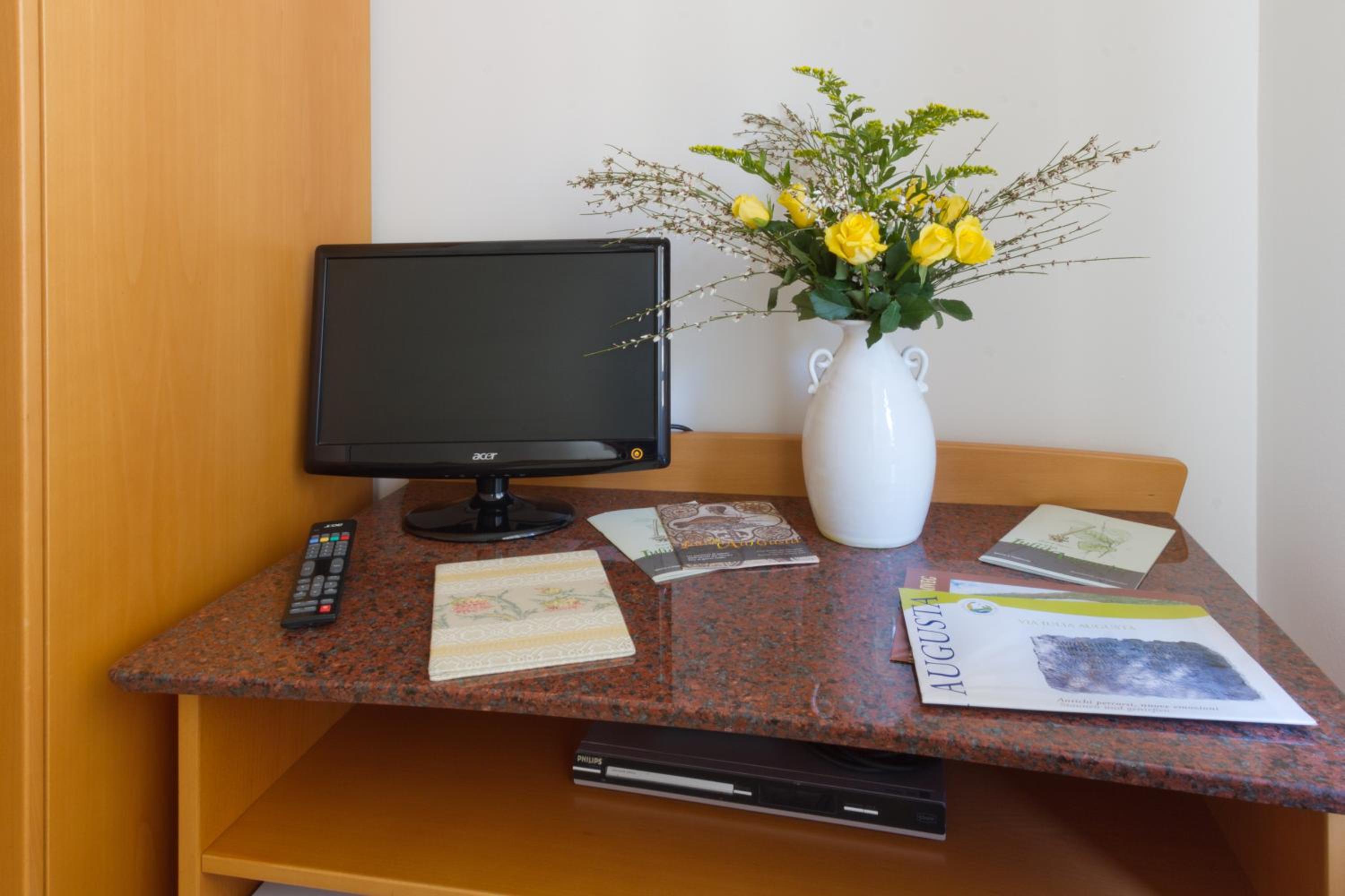 Single Room photo 2