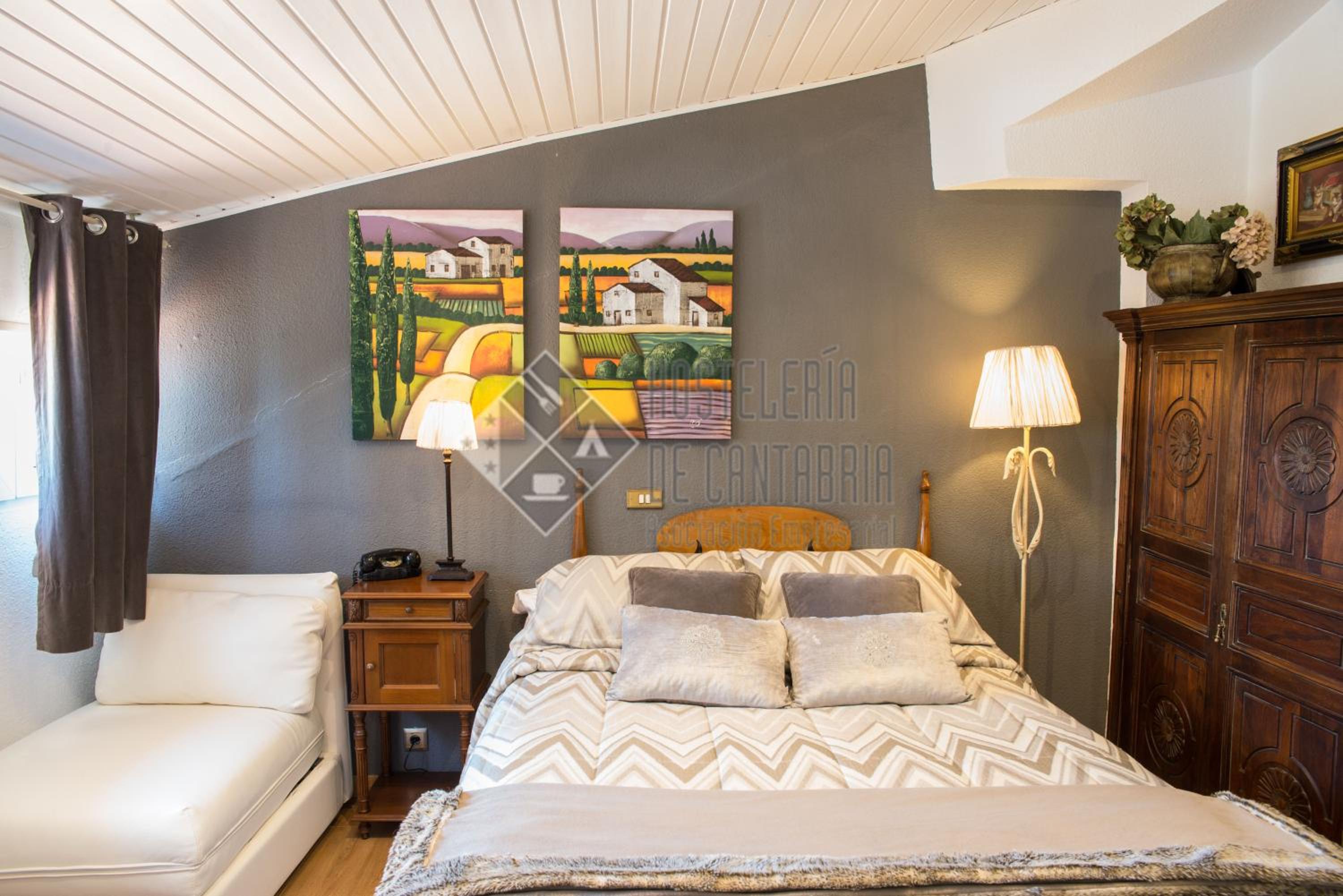 Habitación Doble con Vista al Mar (2 Adultos + 1 Niño)