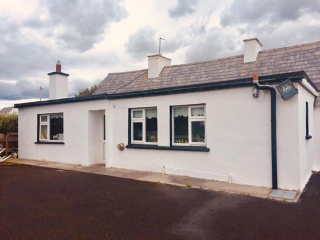 Two-Bedroom Holiday Home - Photo 4