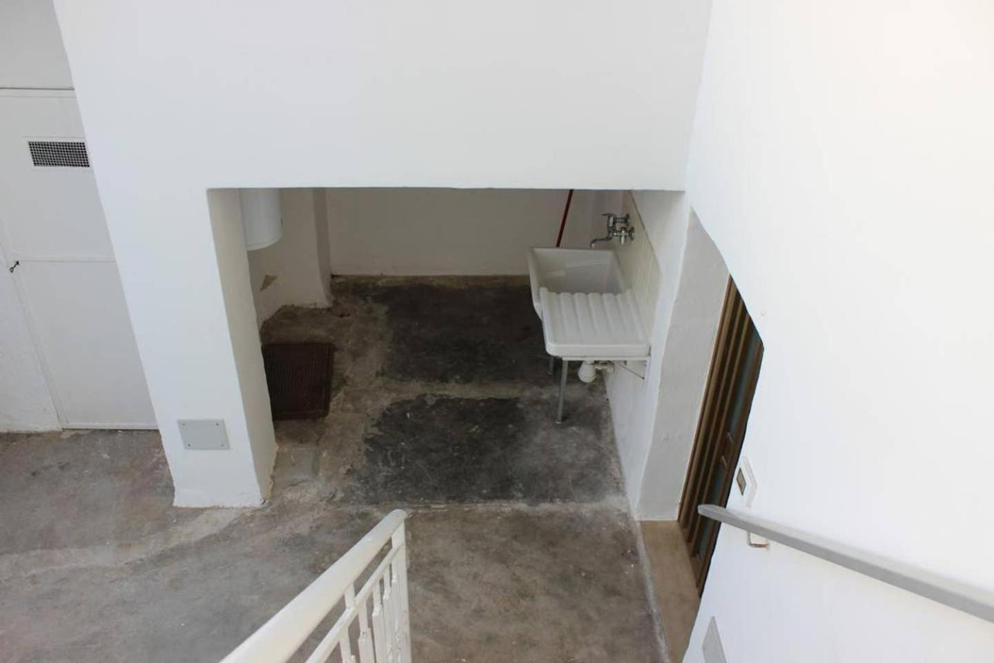 One-Bedroom House photo 2