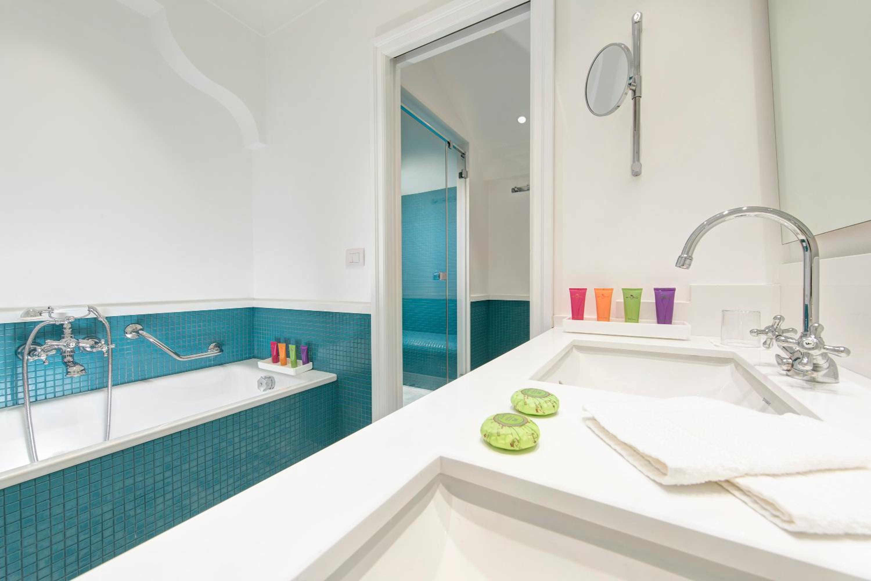 Classic Triple Room - Photo 3