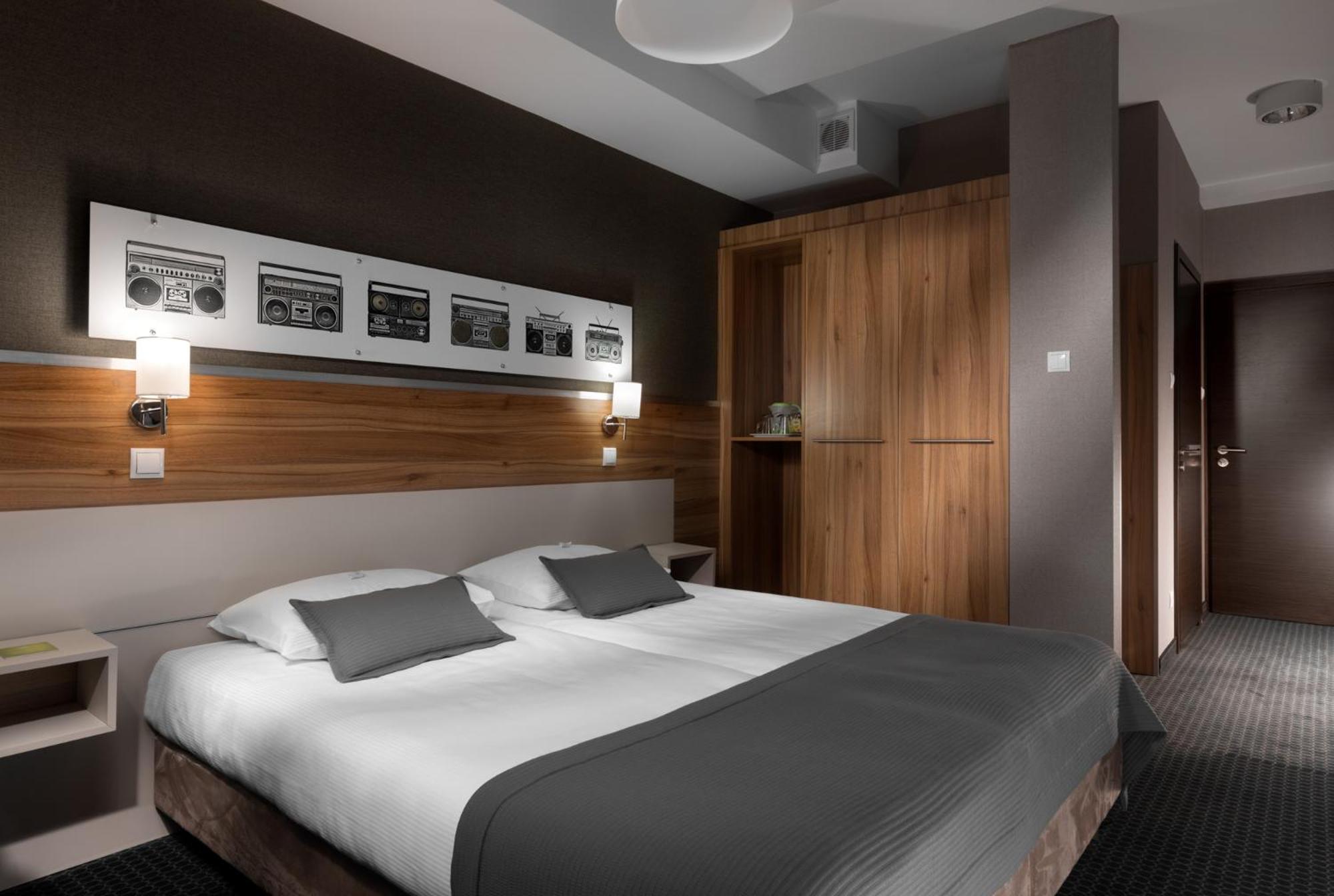Standard Double Room - Photo 1