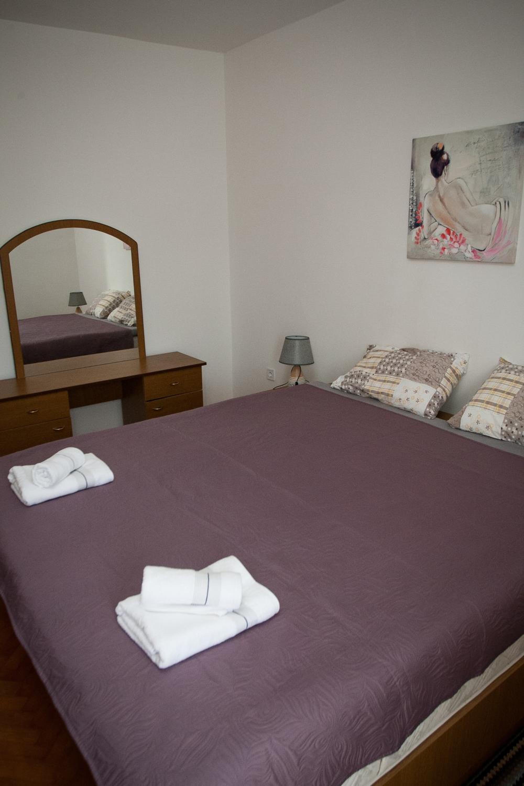 Apartment - Photo 33