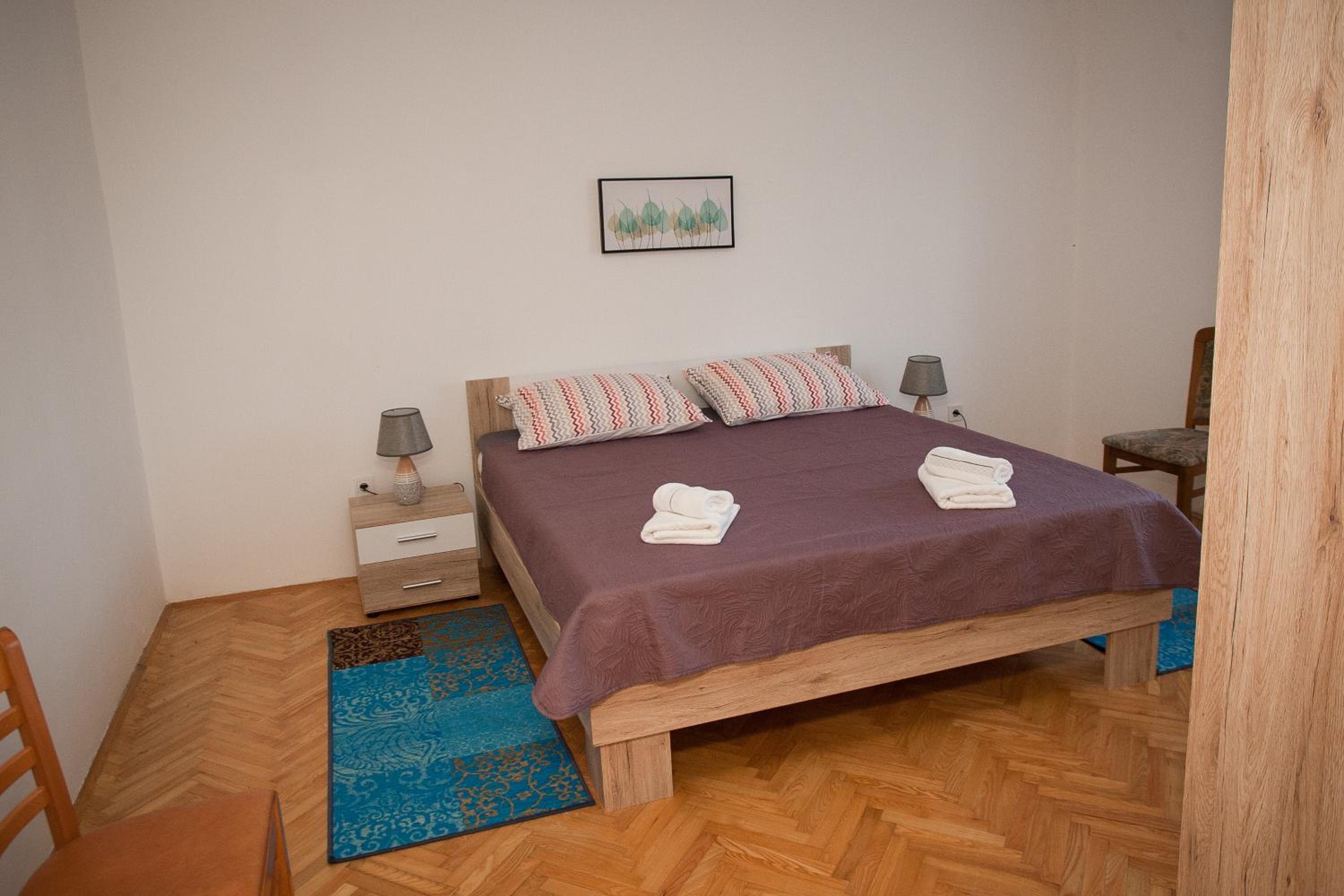 Apartment - Photo 2
