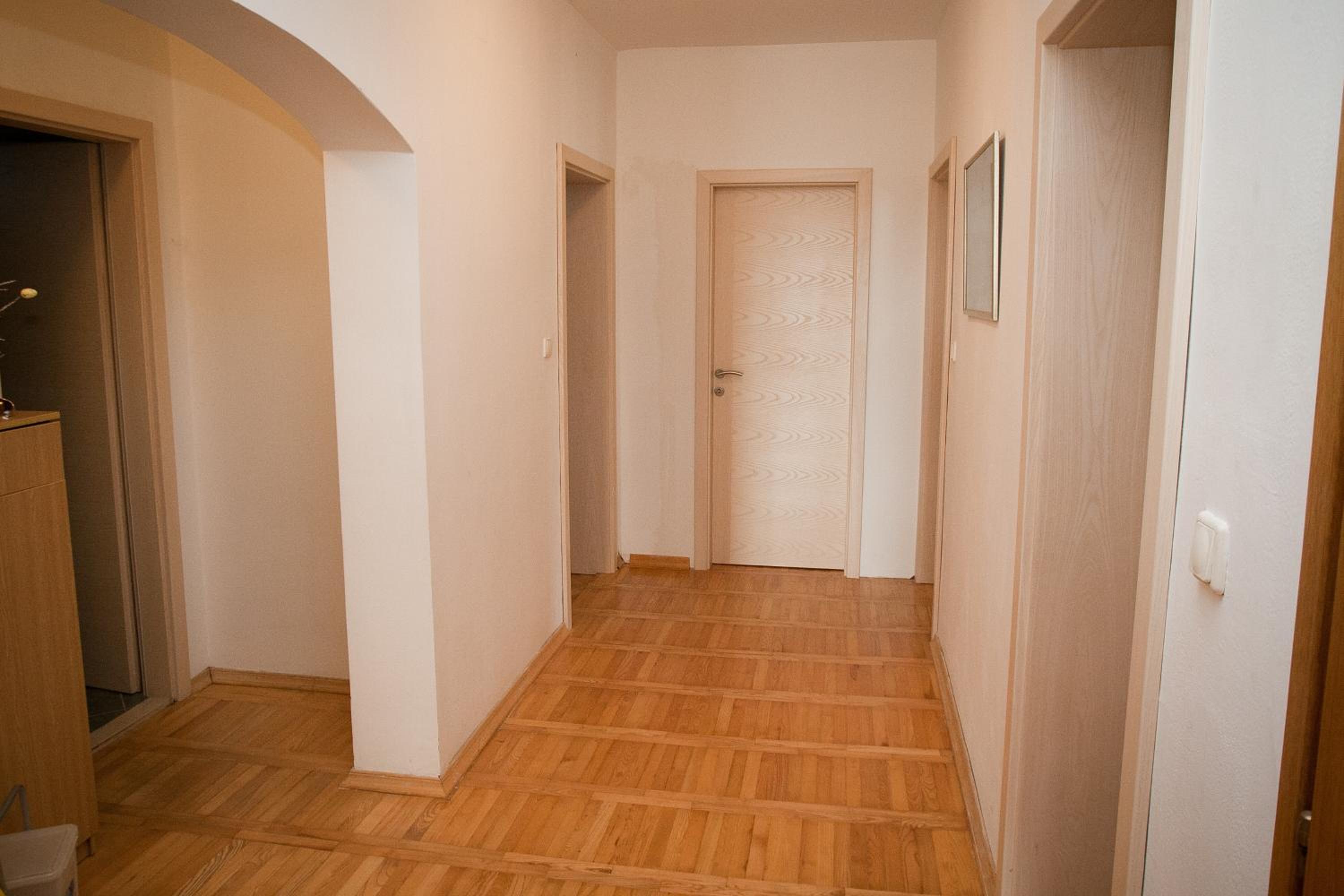 Apartment - Photo 3